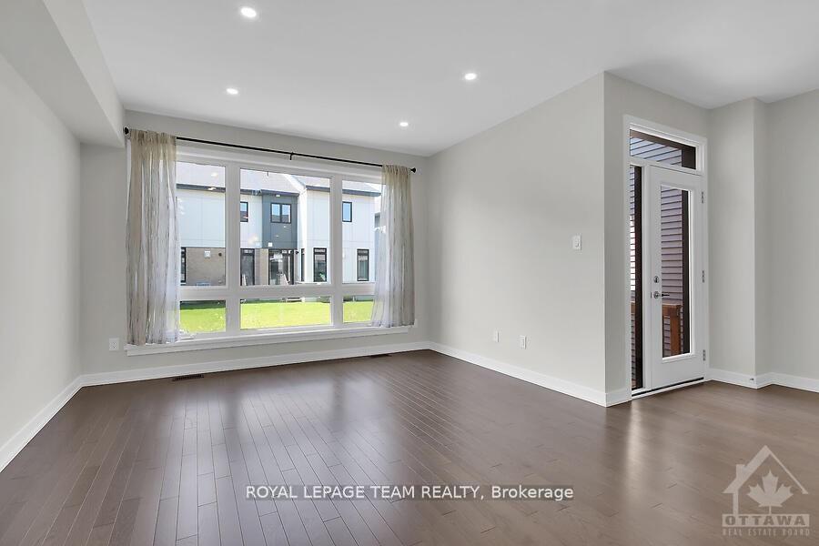 Photo 6 of 179 Bliss Crescent, Ottawa, Kanata - Emerald Meadows/Trailwest — HOMEH