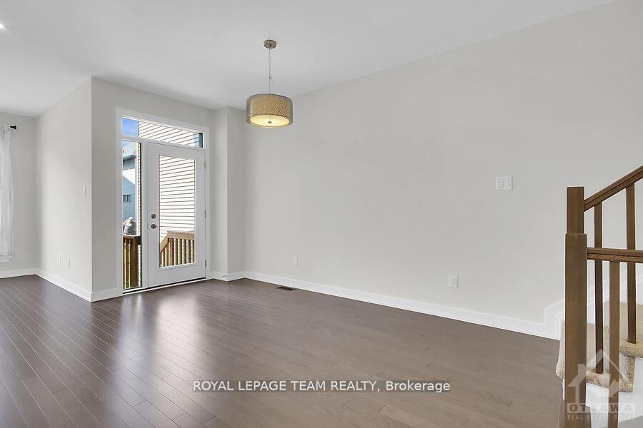 Photo 7 of 179 Bliss Crescent, Ottawa, Kanata - Emerald Meadows/Trailwest — HOMEH