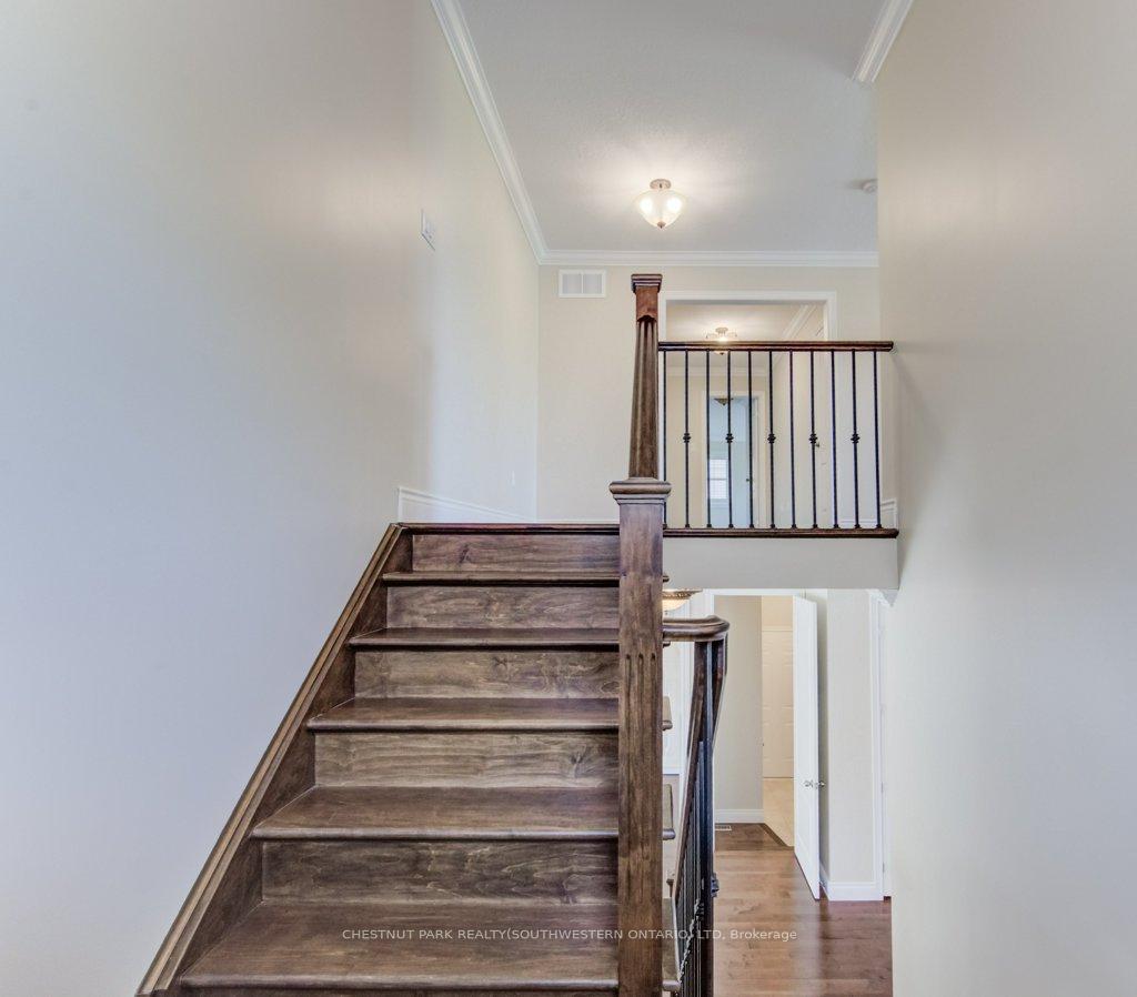 Photo 20 of 252 Edgewater Crescent, Kitchener — HOMEH