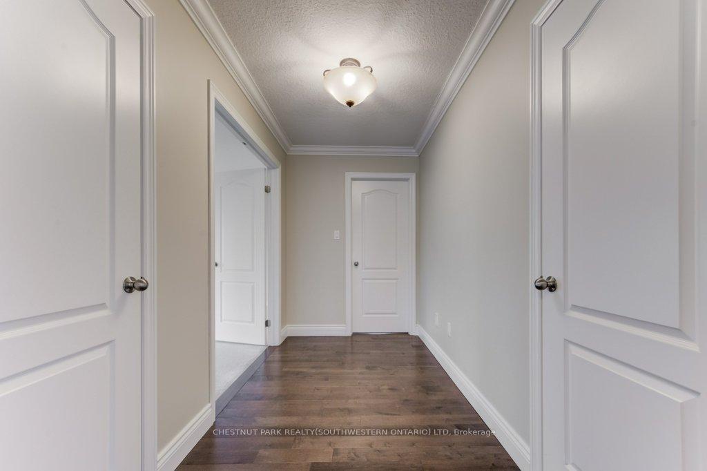 Photo 29 of 252 Edgewater Crescent, Kitchener — HOMEH