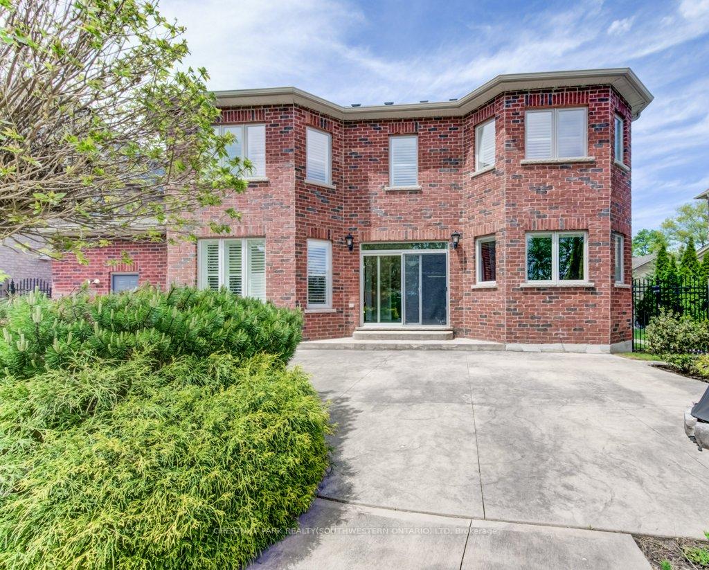 Photo 43 of 252 Edgewater Crescent, Kitchener — HOMEH