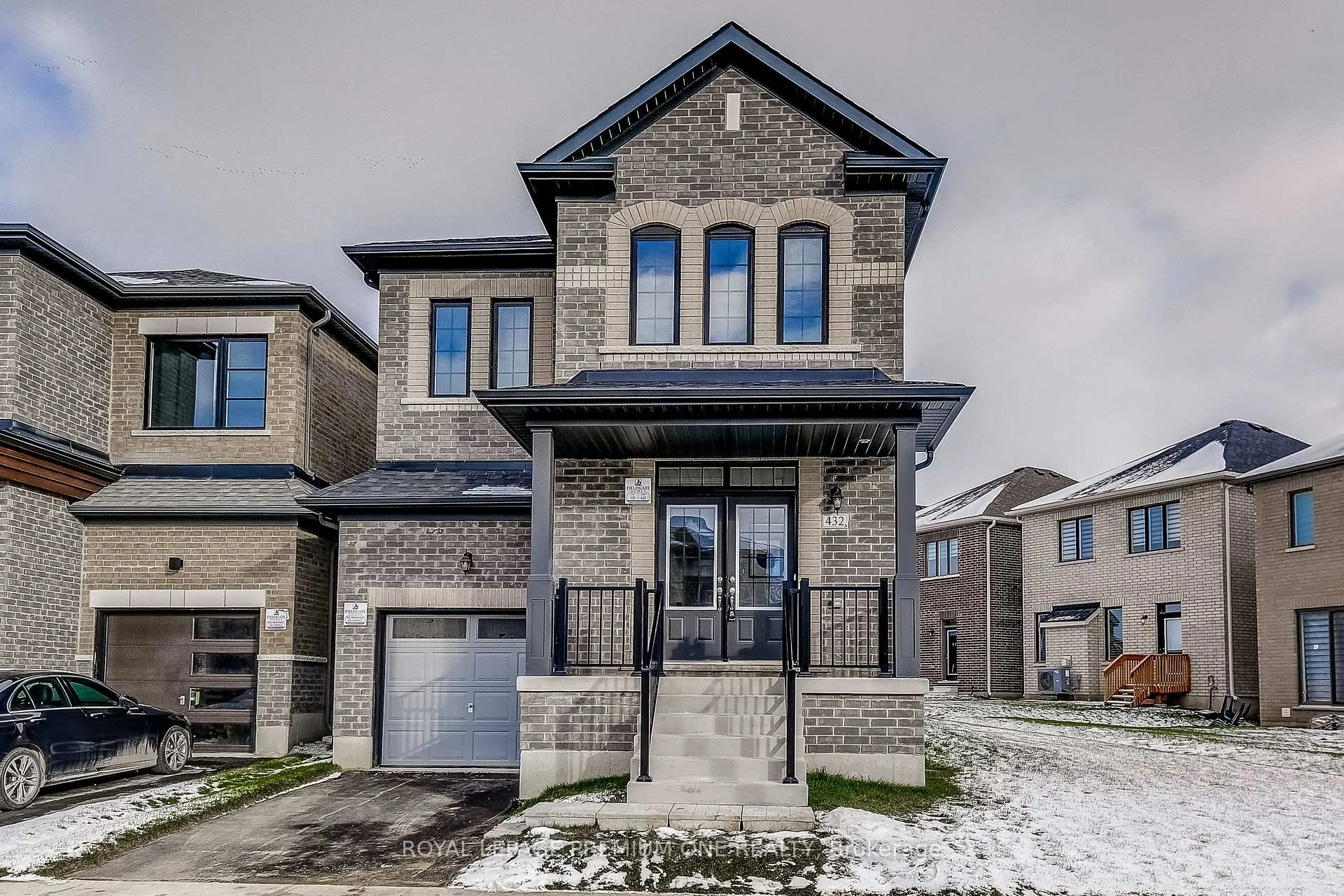 Photo 1 of 432 Kennedy Circle, Milton, Cobban — HOMEH