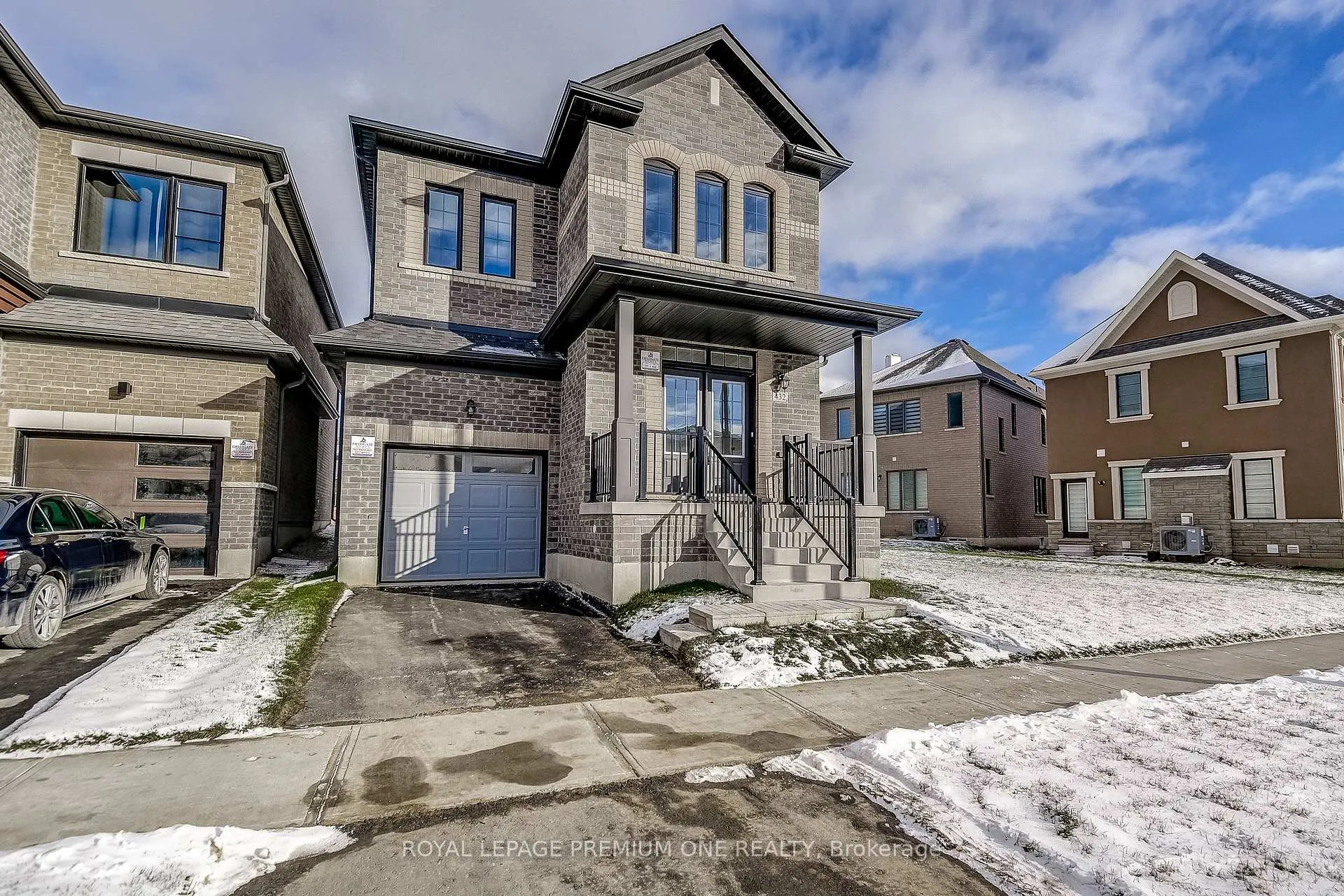 Photo 3 of 432 Kennedy Circle, Milton, Cobban — HOMEH