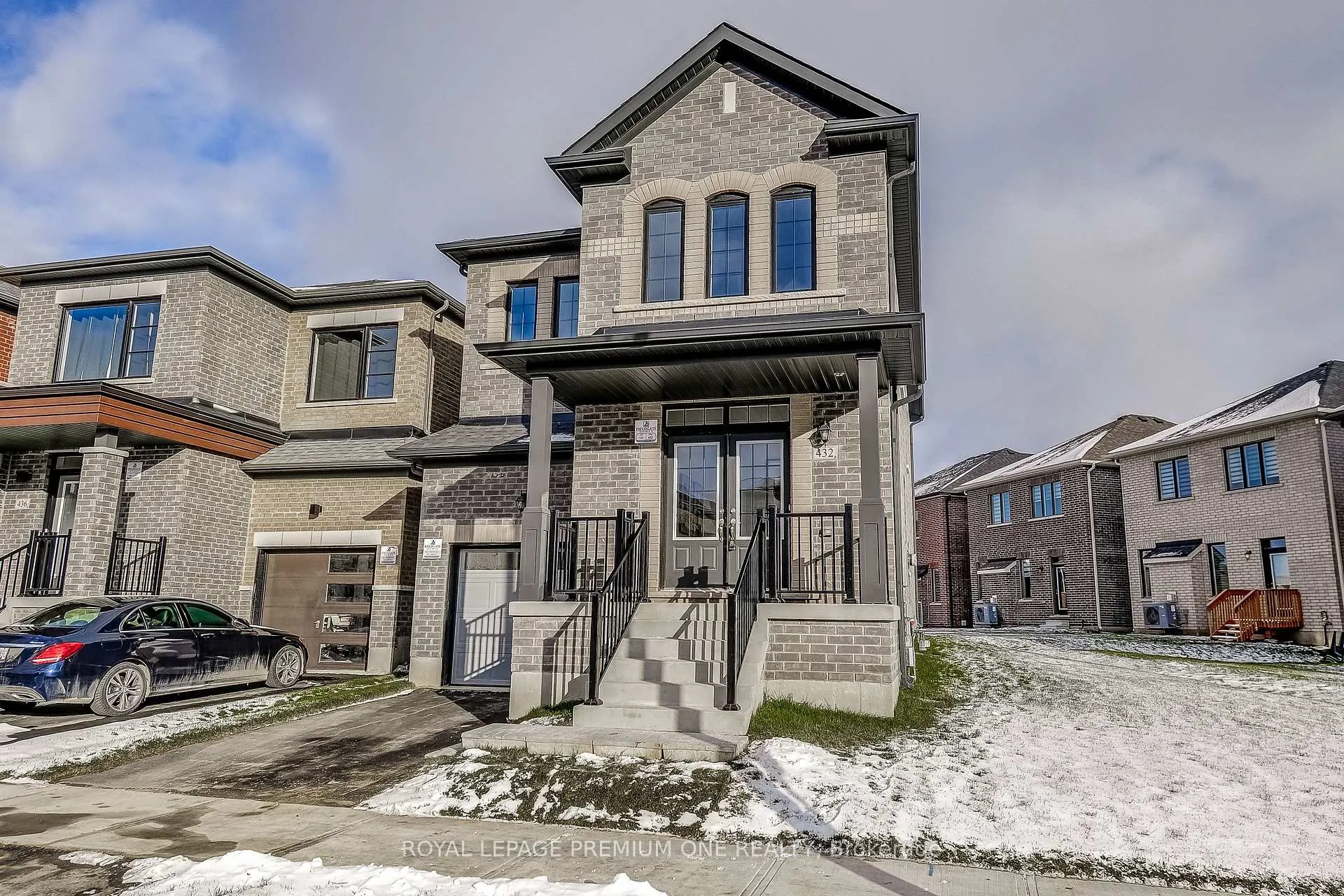 Photo 4 of 432 Kennedy Circle, Milton, Cobban — HOMEH