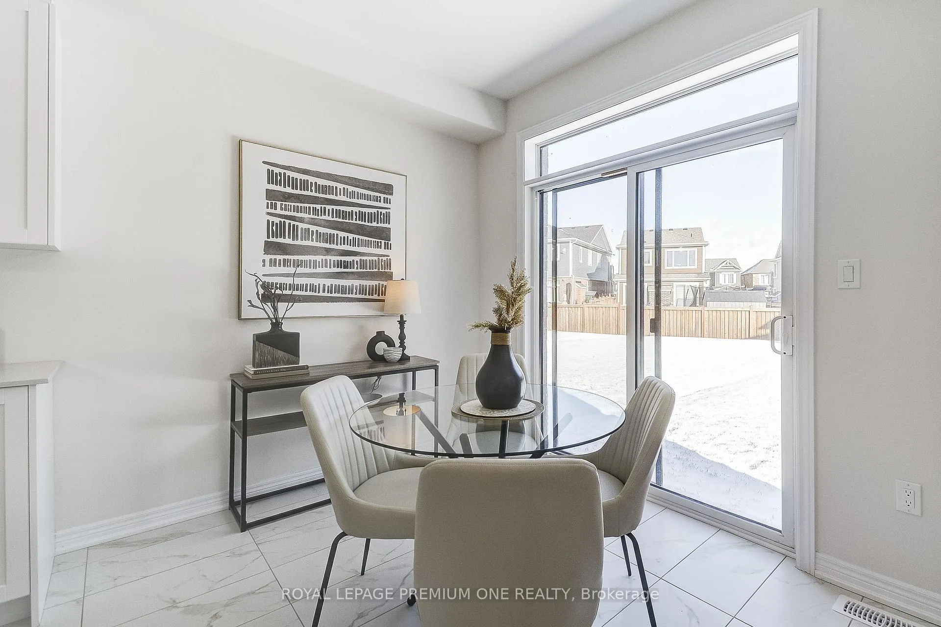 Photo 15 of 432 Kennedy Circle, Milton, Cobban — HOMEH