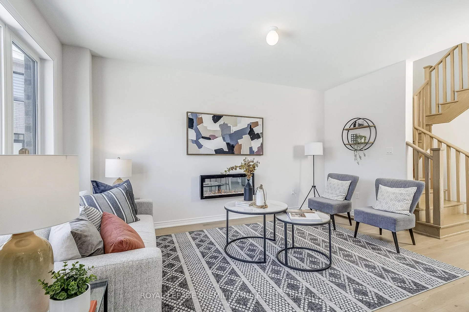 Photo 18 of 432 Kennedy Circle, Milton, Cobban — HOMEH