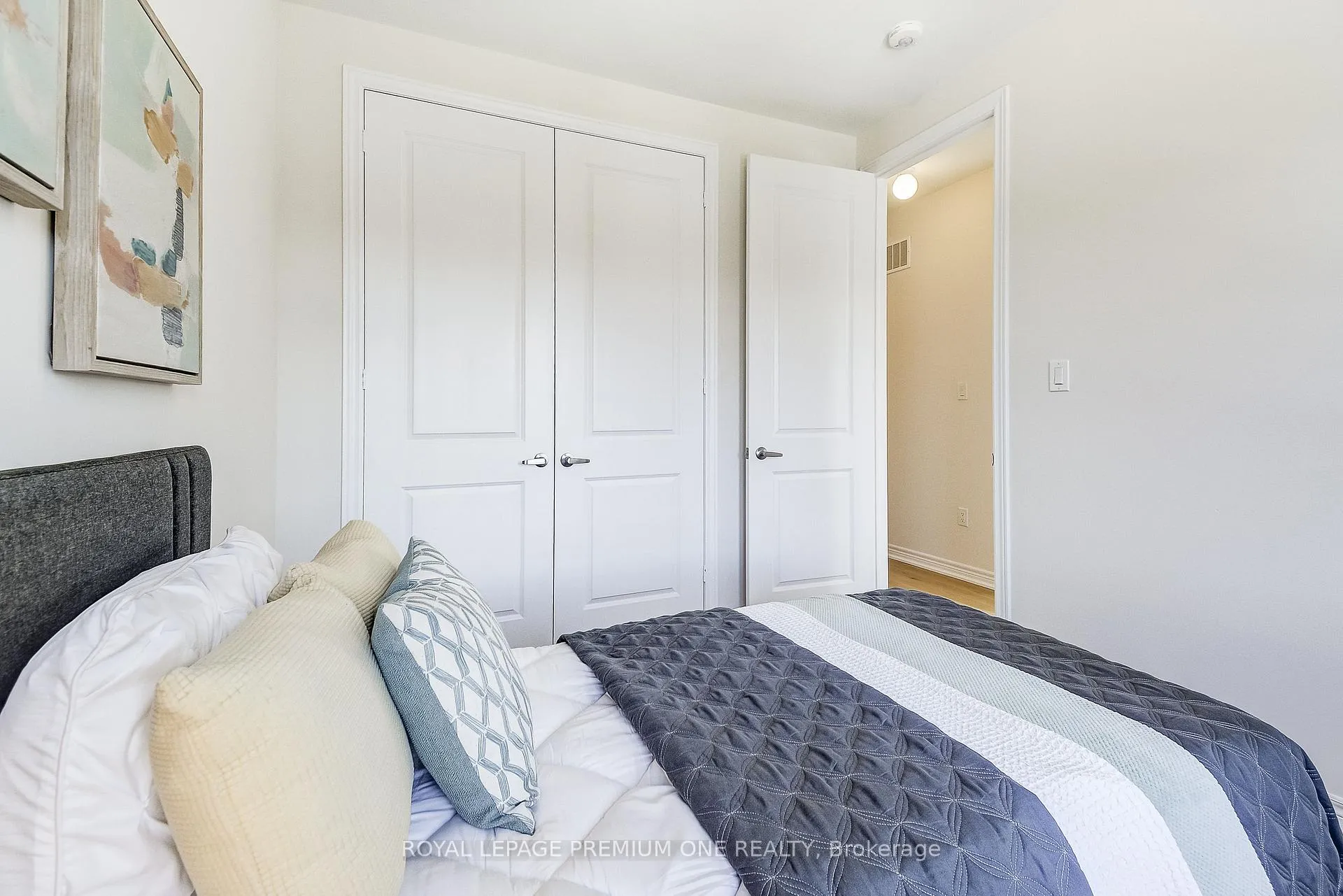 Photo 30 of 432 Kennedy Circle, Milton, Cobban — HOMEH