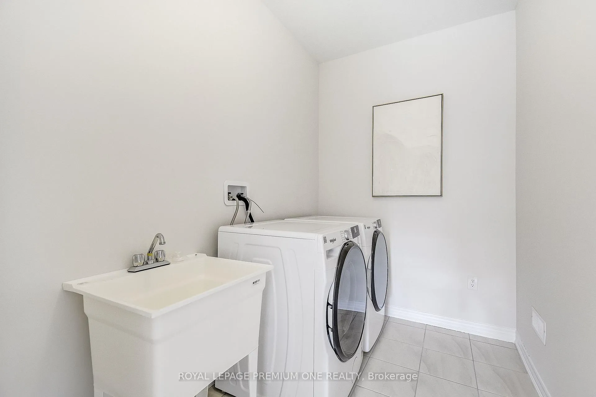 Photo 41 of 432 Kennedy Circle, Milton, Cobban — HOMEH