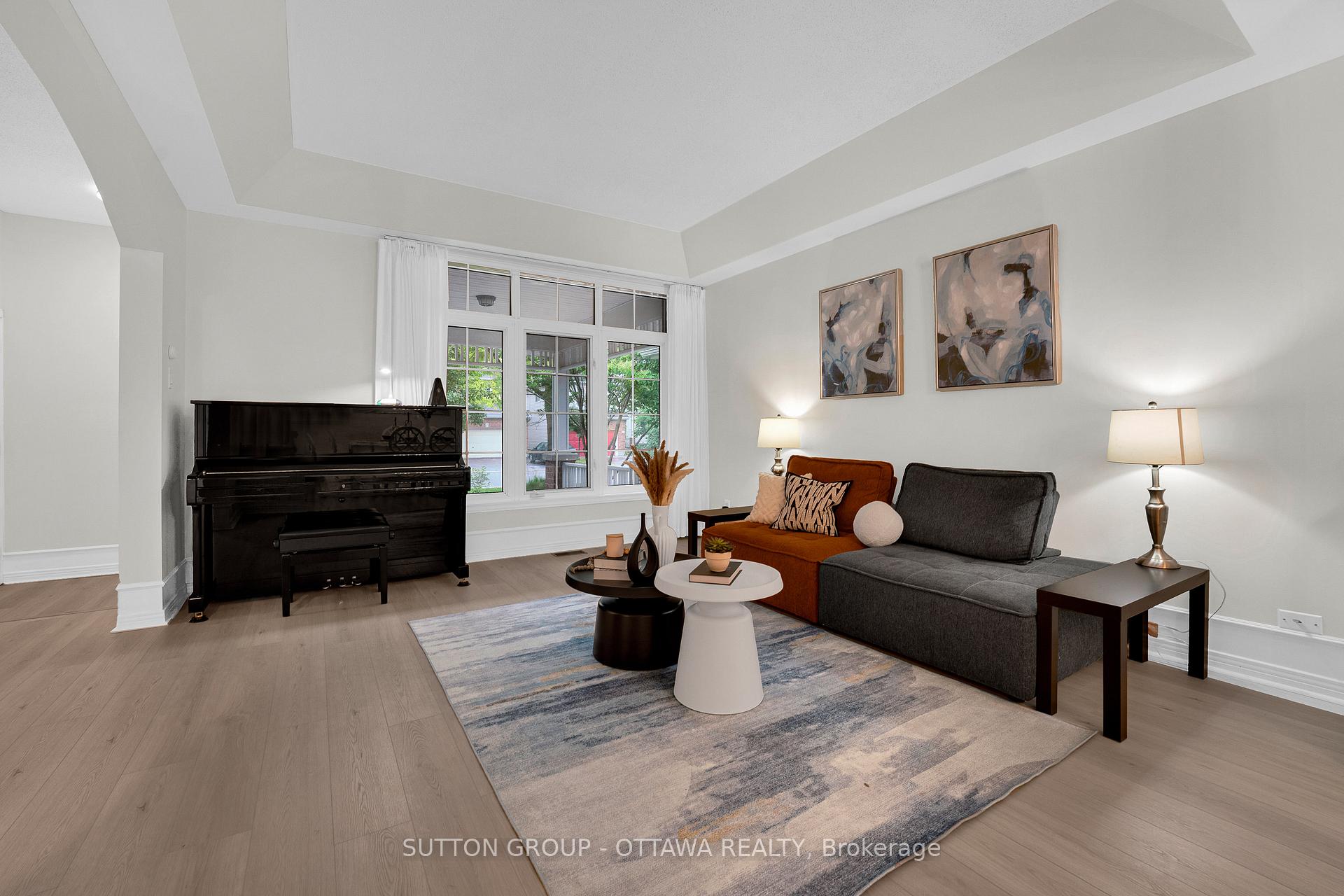 Photo 3 of 8 Dunn Street, Ottawa, Kanata - Beaverbrook — HOMEH