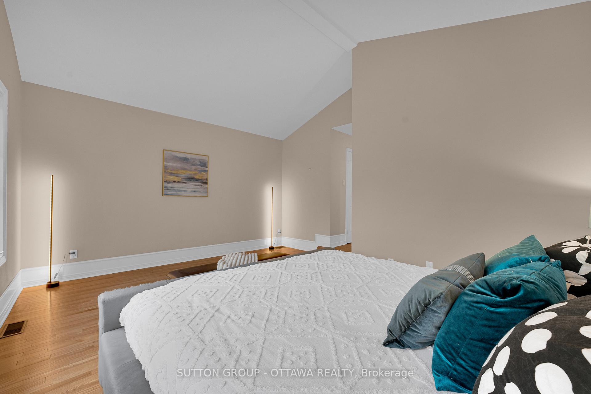 Photo 25 of 8 Dunn Street, Ottawa, Kanata - Beaverbrook — HOMEH