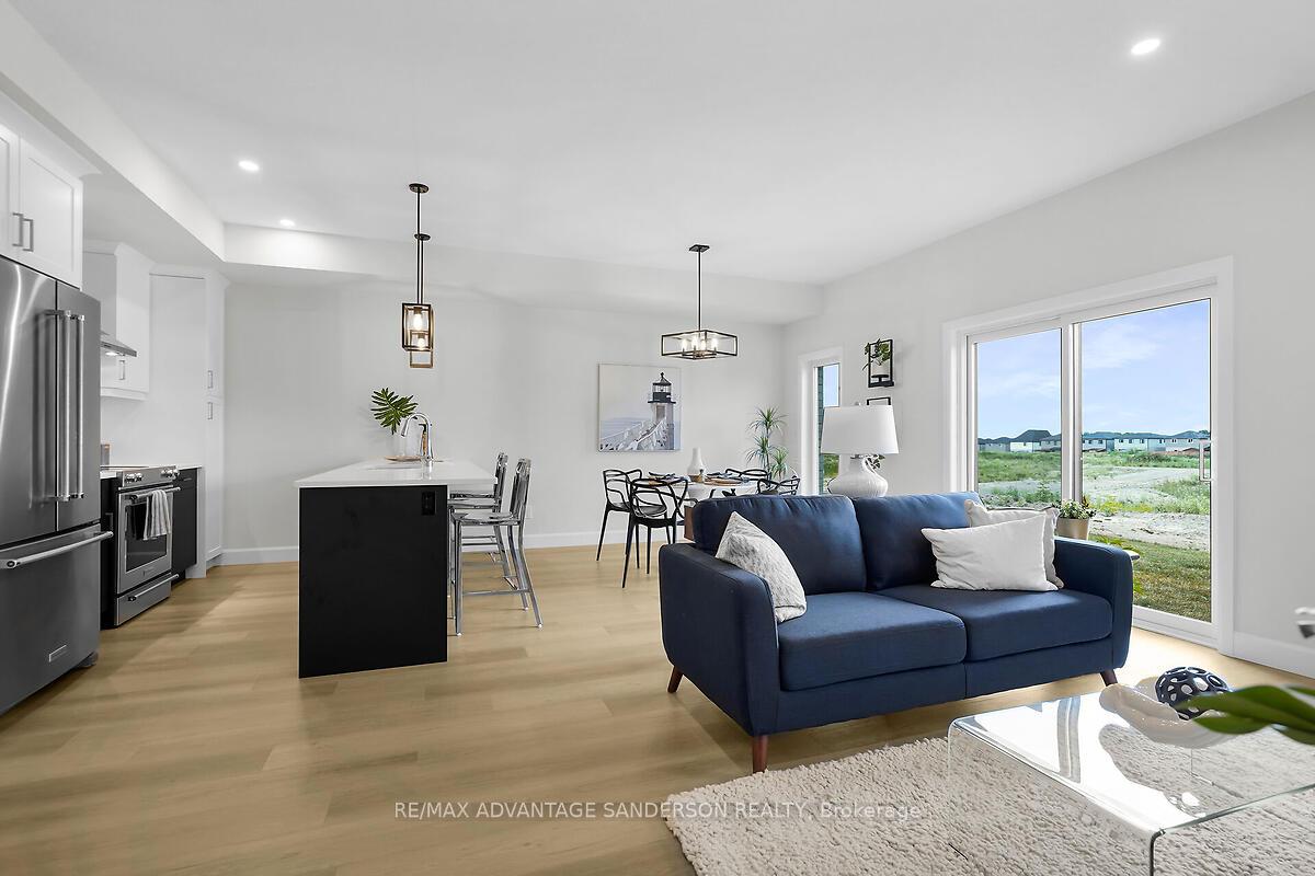 Photo 14 of 207 Bowman Drive, Middlesex Centre, Ilderton — HOMEH