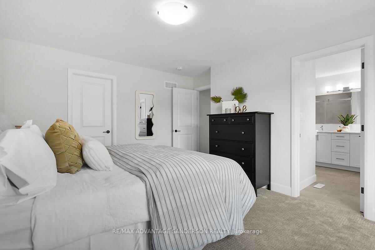 Photo 27 of 207 Bowman Drive, Middlesex Centre, Ilderton — HOMEH