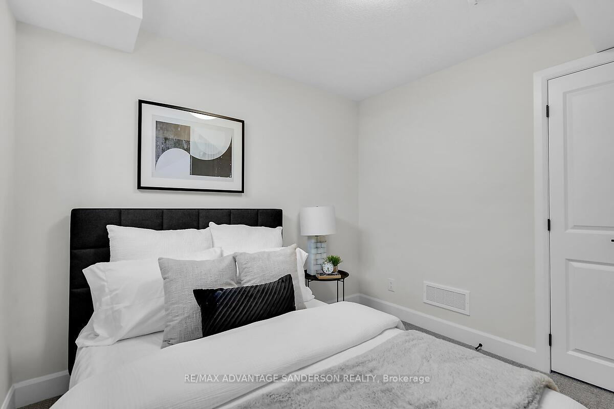 Photo 45 of 207 Bowman Drive, Middlesex Centre, Ilderton — HOMEH