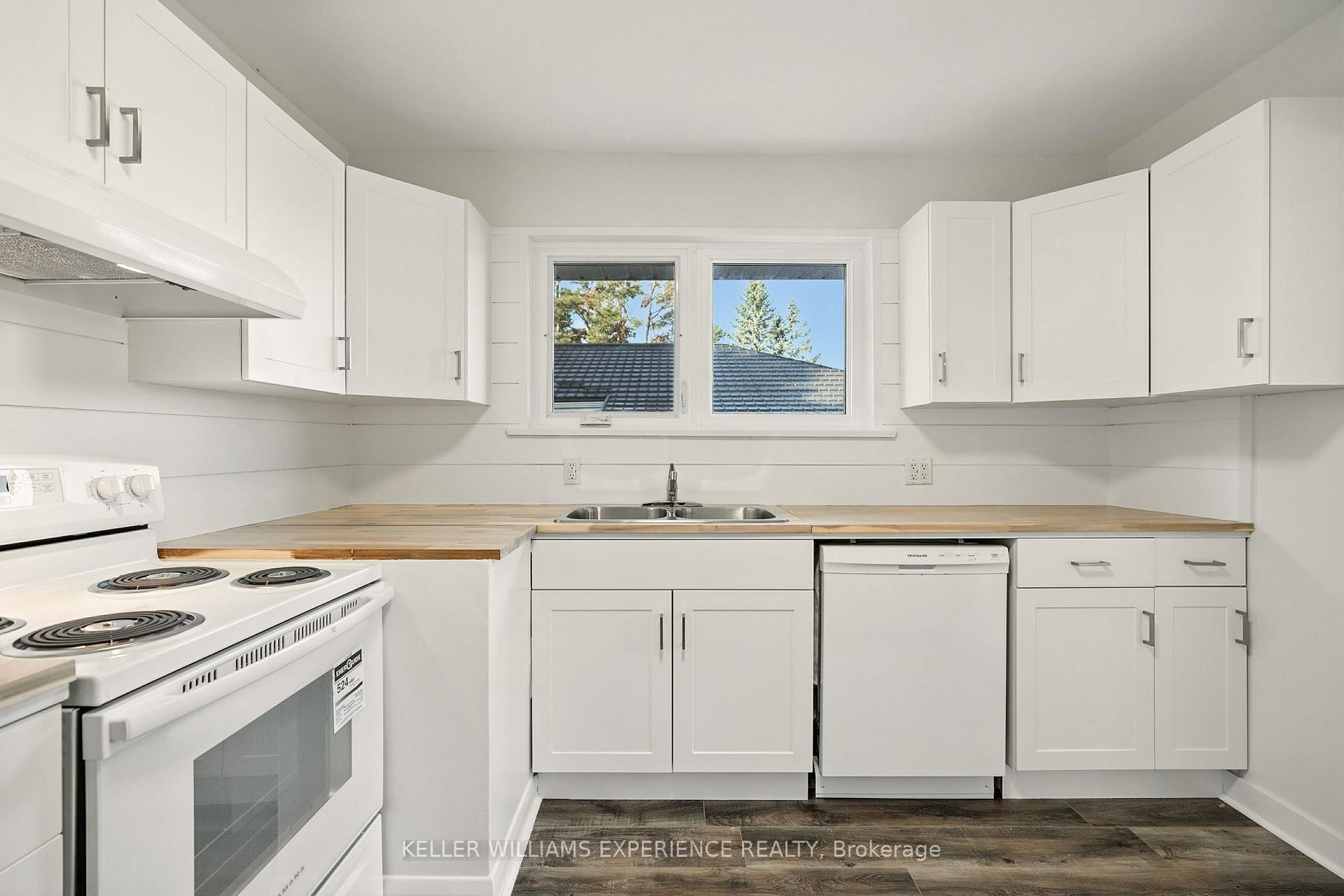 Photo 9 of 263 Scott Street, Midland — HOMEH