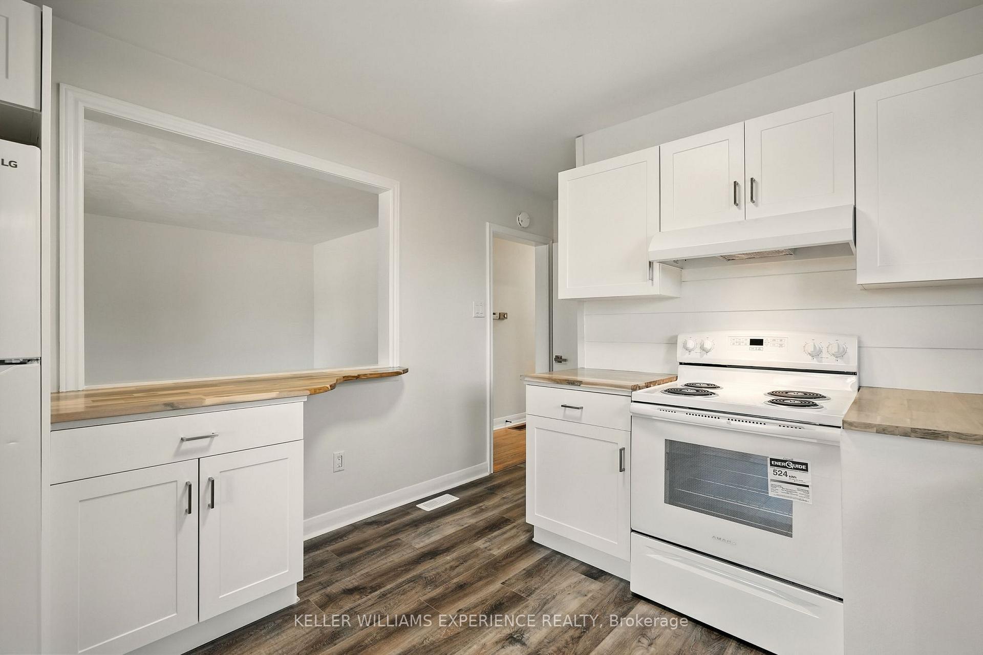 Photo 11 of 263 Scott Street, Midland — HOMEH
