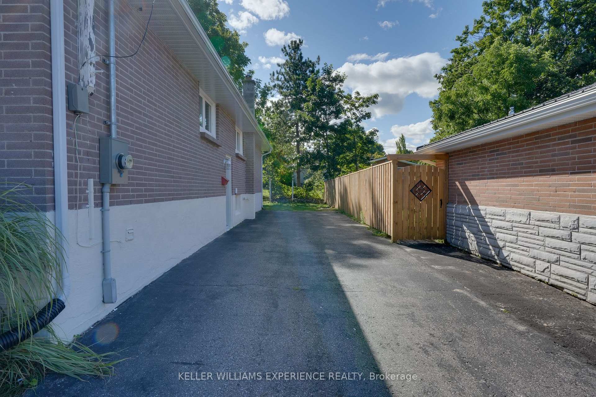 Photo 40 of 263 Scott Street, Midland — HOMEH