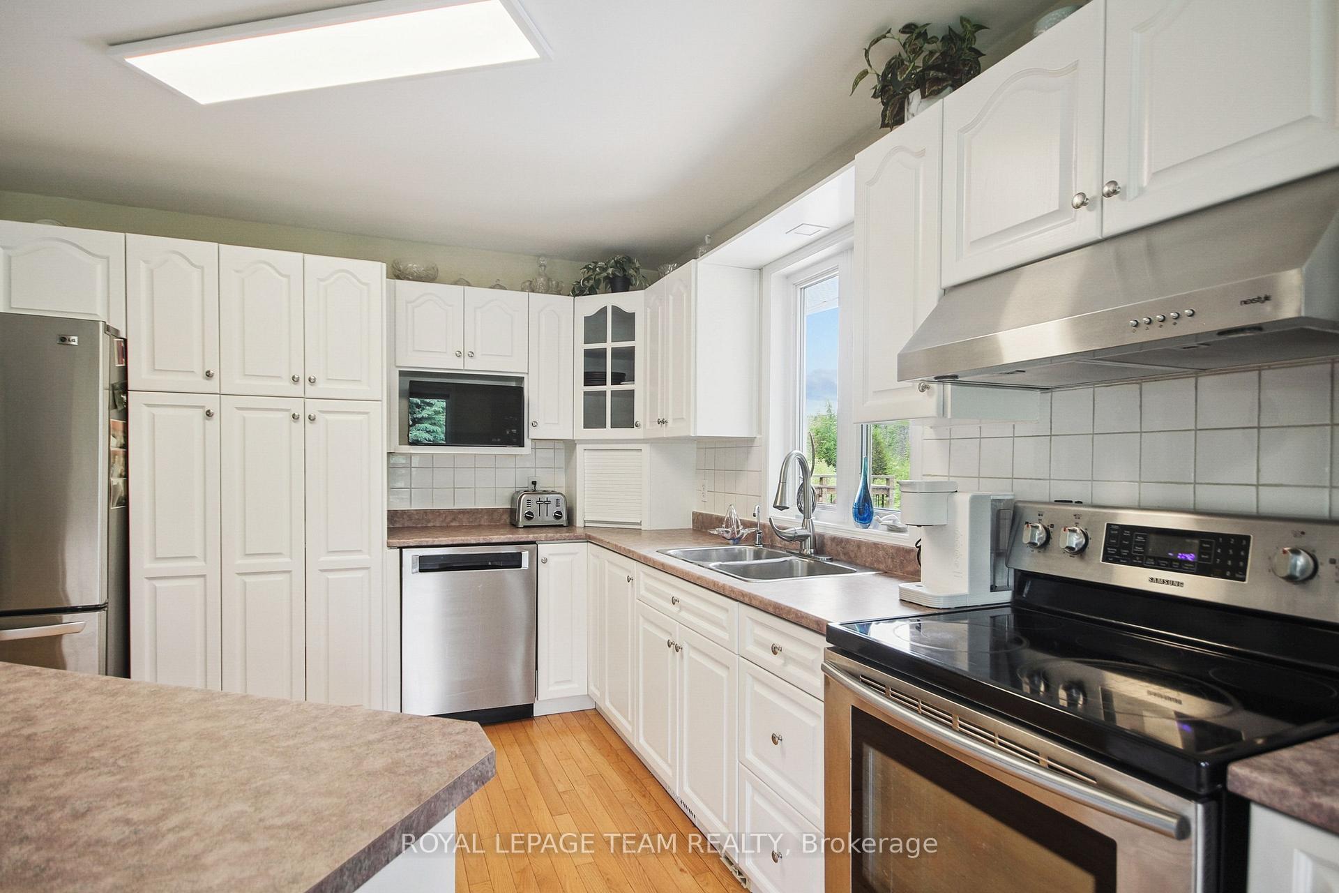 Photo 11 of 955 Macpherson Road, Montague, Montague Twp — HOMEH