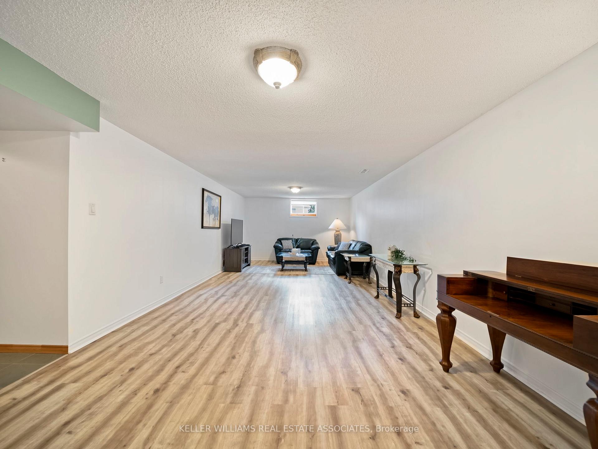 Photo 24 of 1073 Fern Road, Innisfil, Rural Innisfil — HOMEH