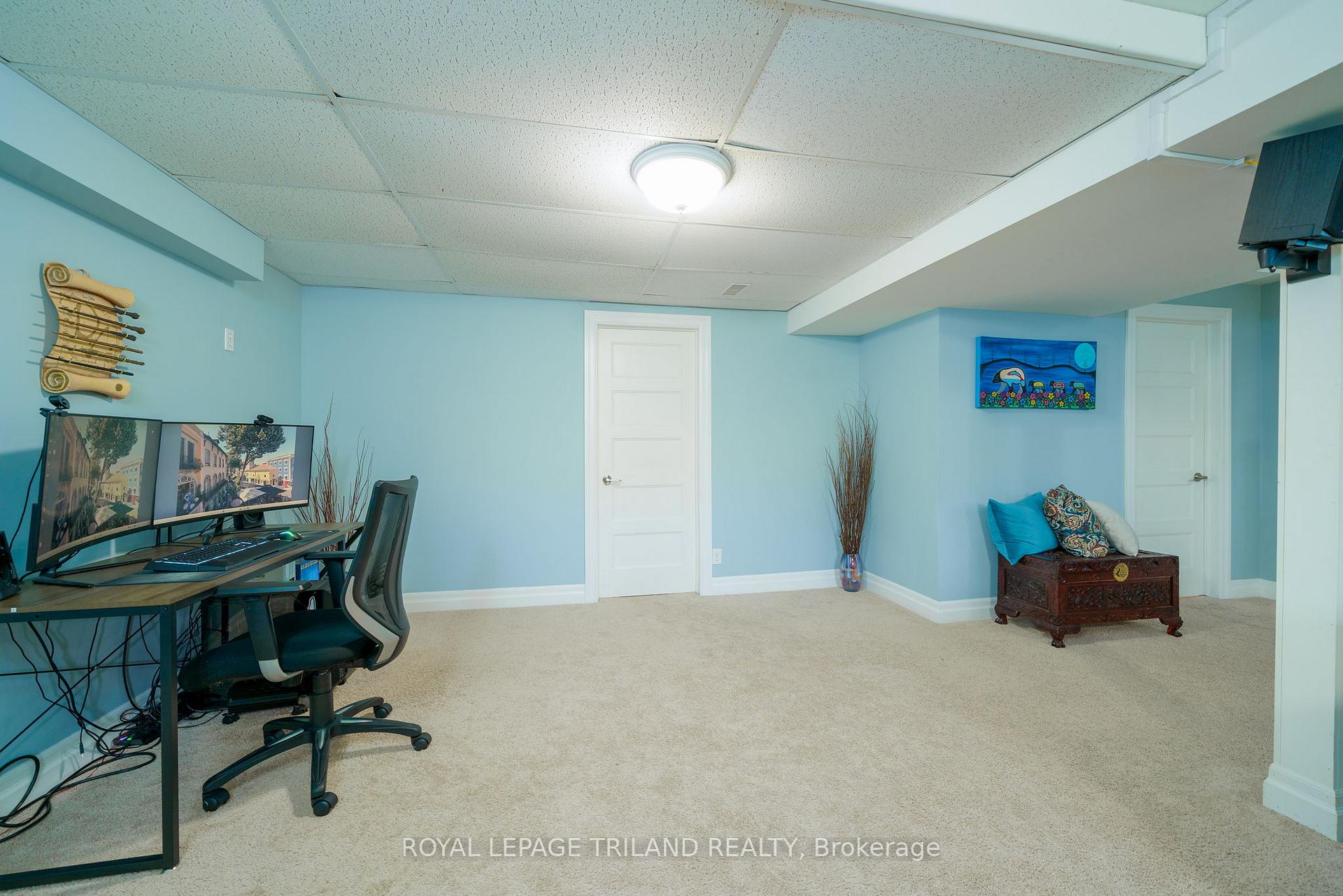 Photo 21 of 6750 Egremont Drive, Middlesex Centre, Melrose — HOMEH