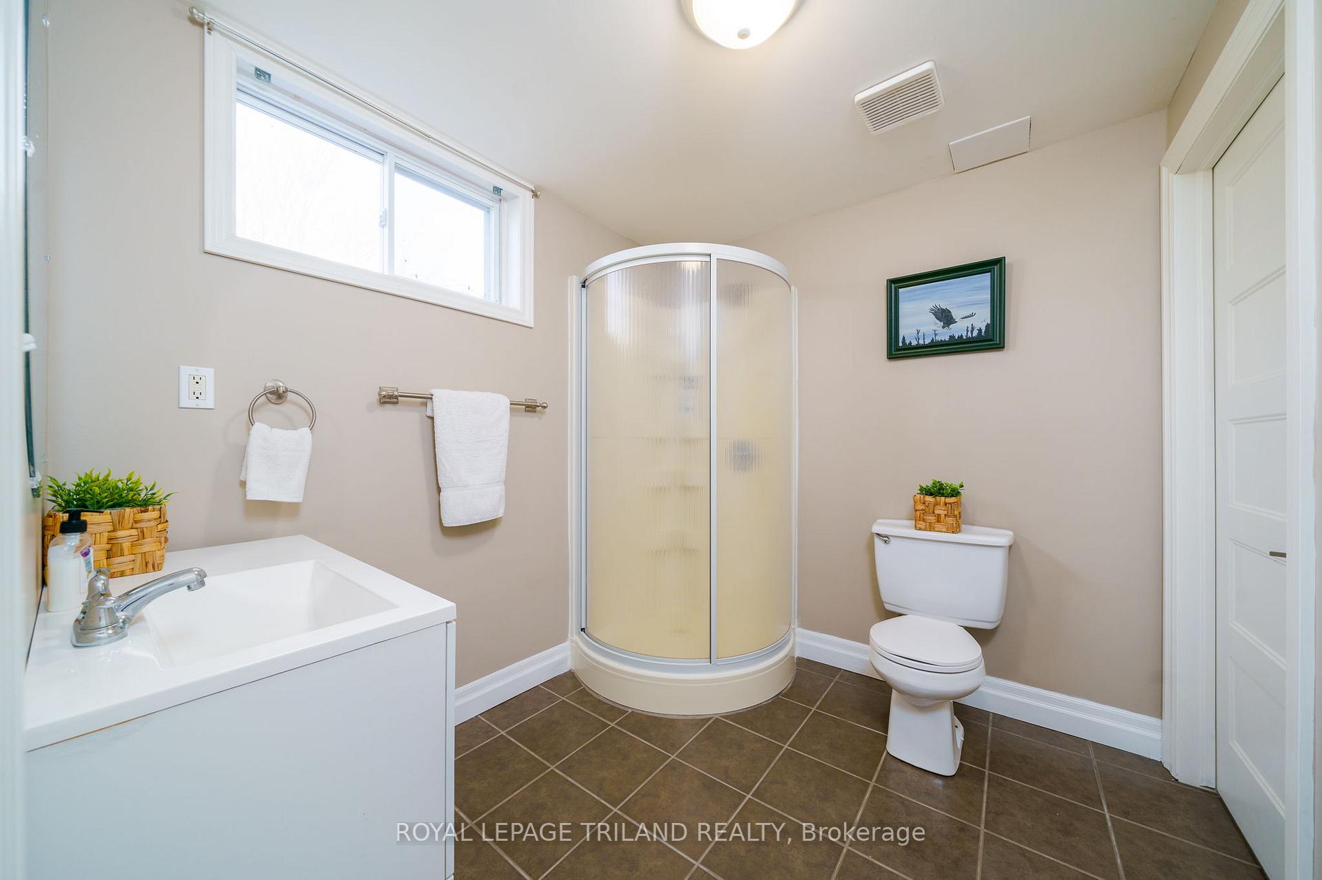 Photo 24 of 6750 Egremont Drive, Middlesex Centre, Melrose — HOMEH