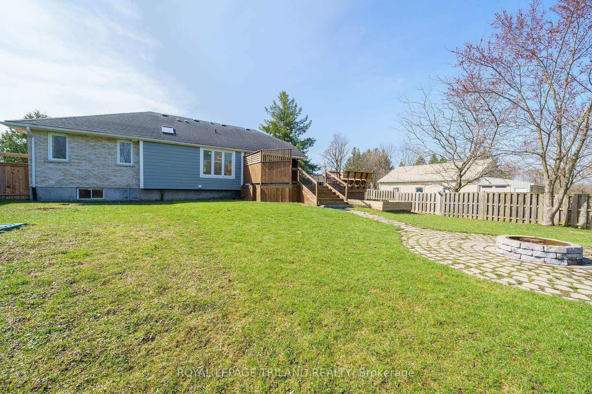Photo 32 of 6750 Egremont Drive, Middlesex Centre, Melrose — HOMEH
