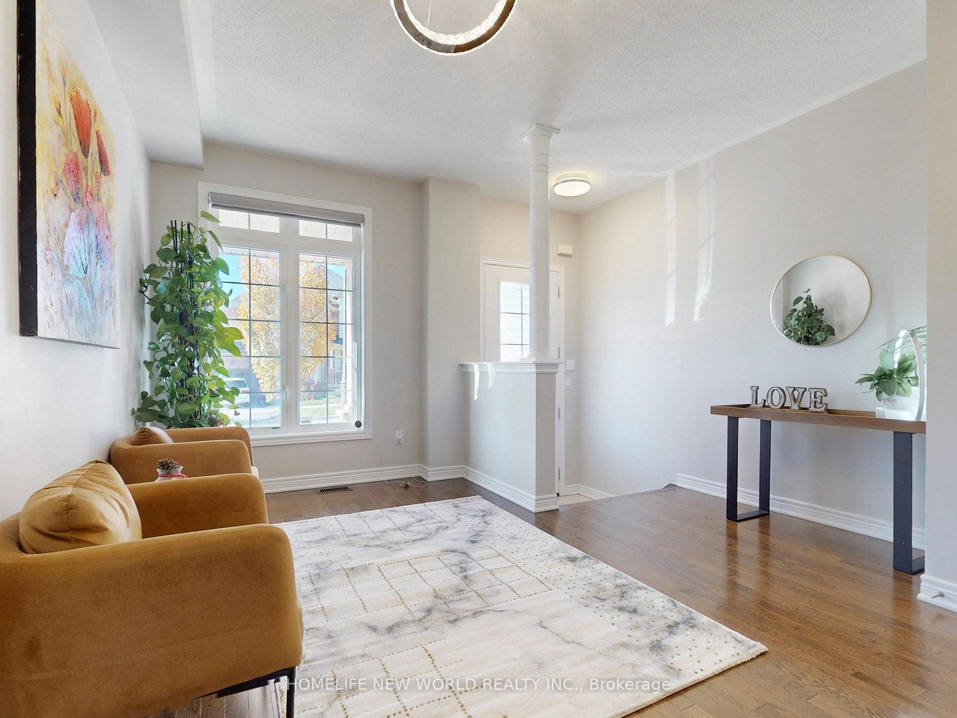 Photo 4 of 35 Harbord Street, Markham, Berczy — HOMEH