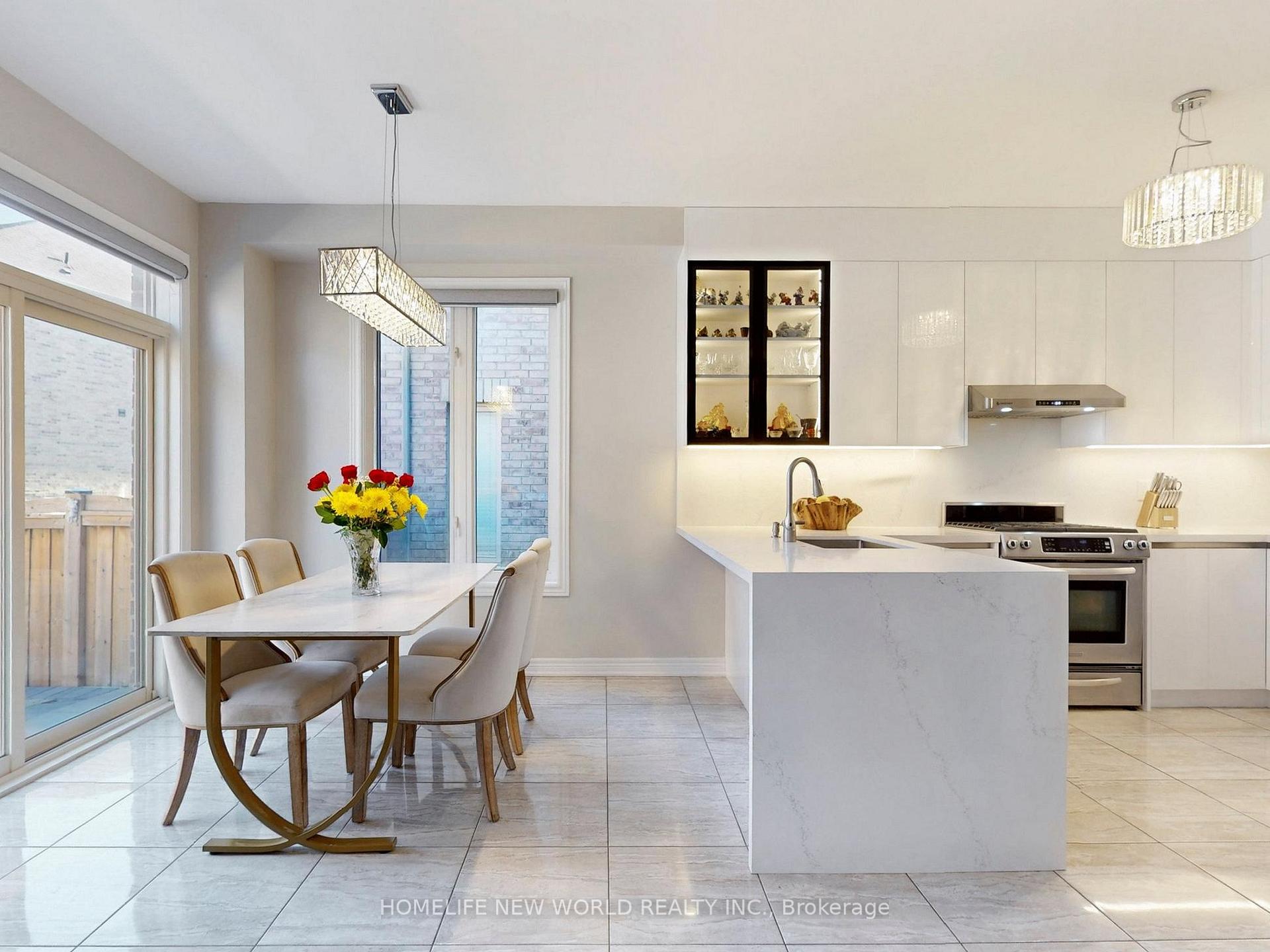 Photo 8 of 35 Harbord Street, Markham, Berczy — HOMEH