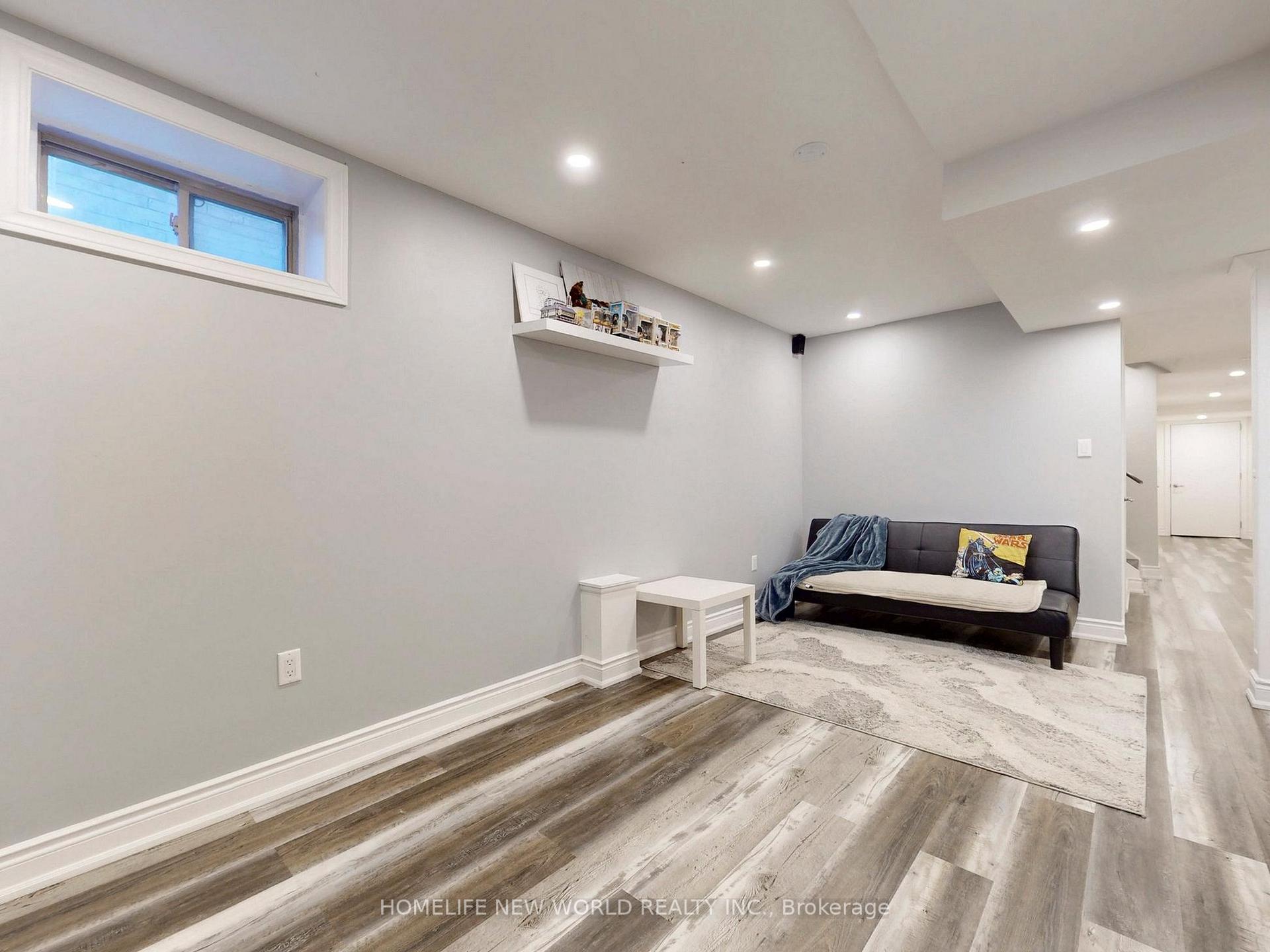 Photo 25 of 35 Harbord Street, Markham, Berczy — HOMEH