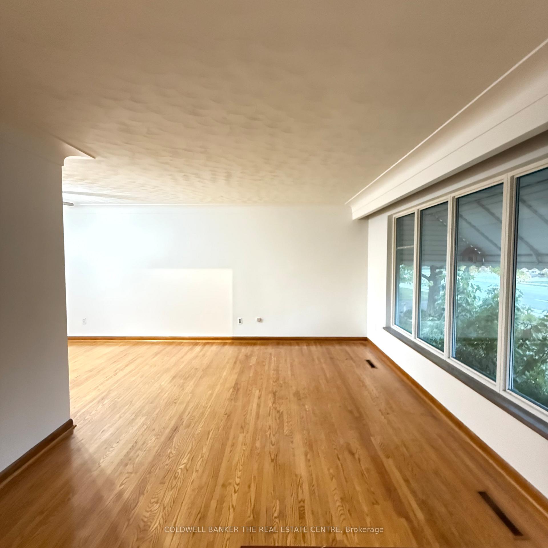 Photo 3 of 474 Upper Gage Avenue, Hamilton, Raleigh — HOMEH