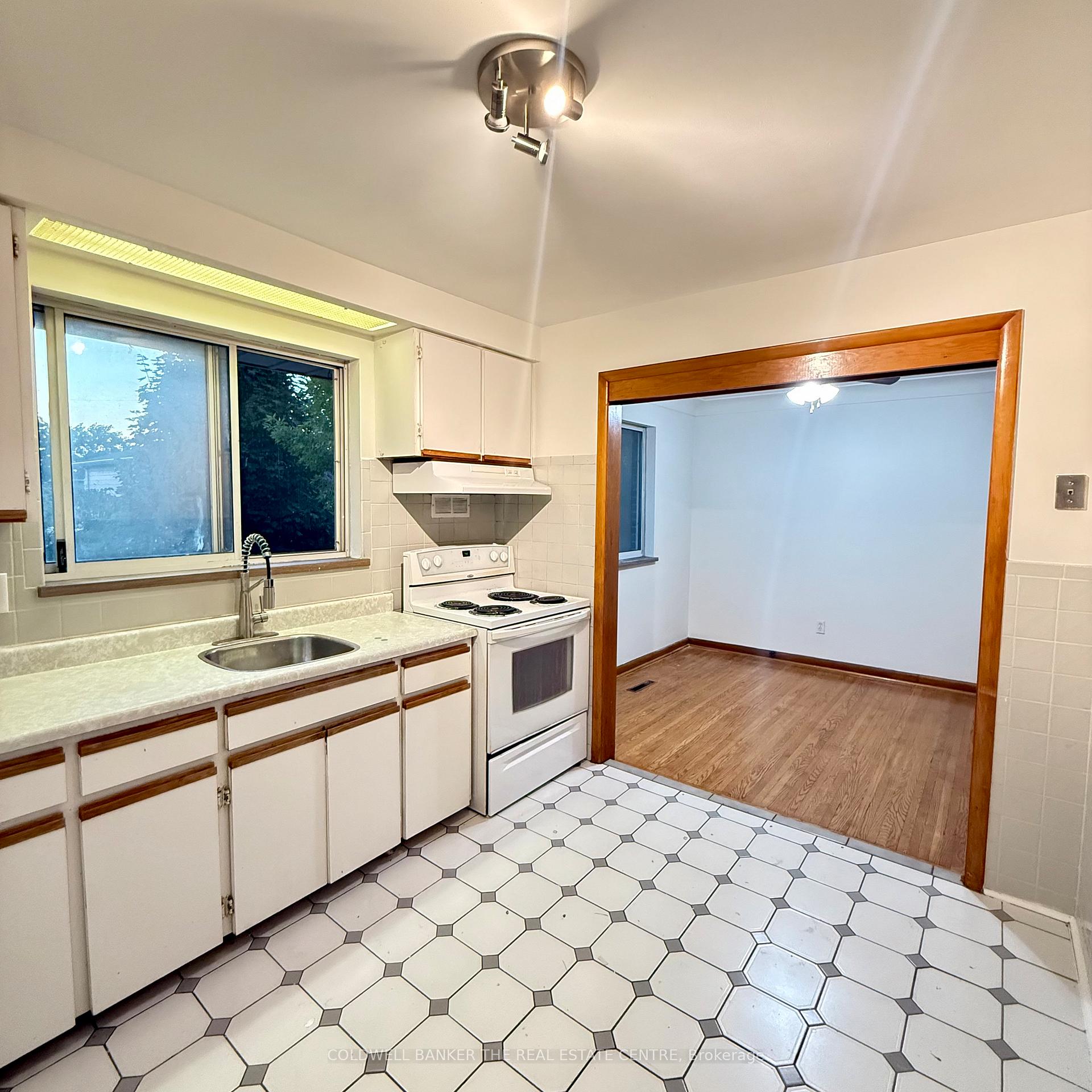 Photo 7 of 474 Upper Gage Avenue, Hamilton, Raleigh — HOMEH