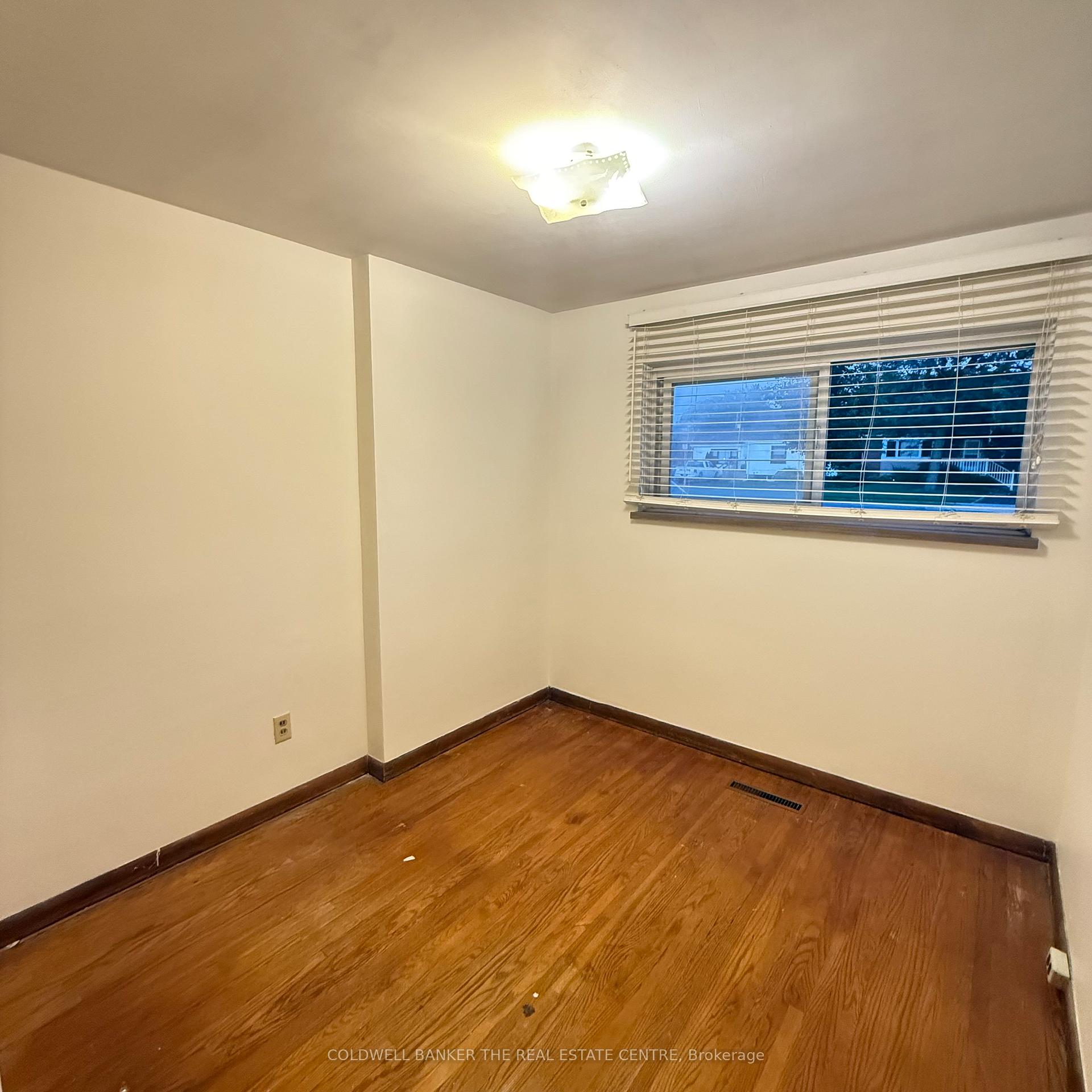 Photo 14 of 474 Upper Gage Avenue, Hamilton, Raleigh — HOMEH