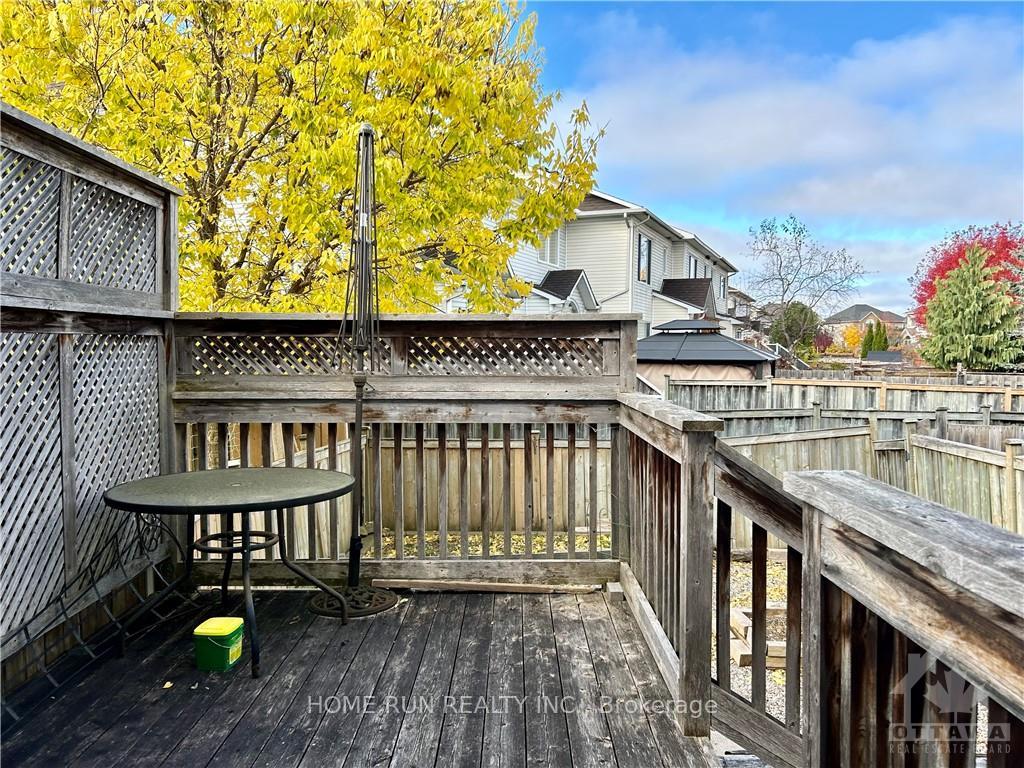 Photo 11 of 66 Landover Crescent, Ottawa, Kanata - Emerald Meadows/Trailwest — HOMEH
