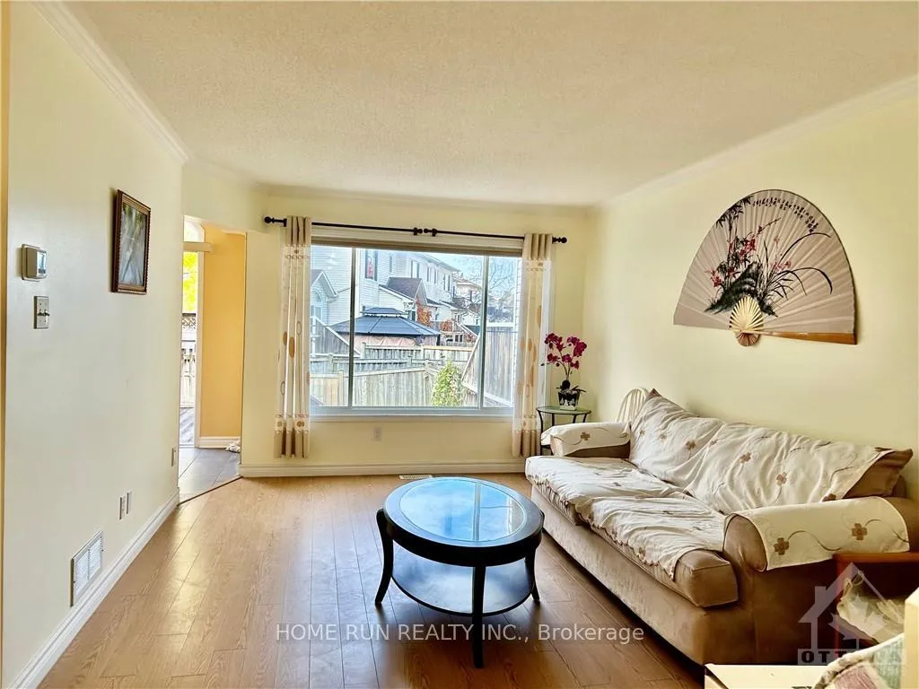 Photo 14 of 66 Landover Crescent, Ottawa, Kanata - Emerald Meadows/Trailwest — HOMEH