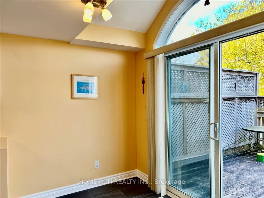 Photo 15 of 66 Landover Crescent, Ottawa, Kanata - Emerald Meadows/Trailwest — HOMEH