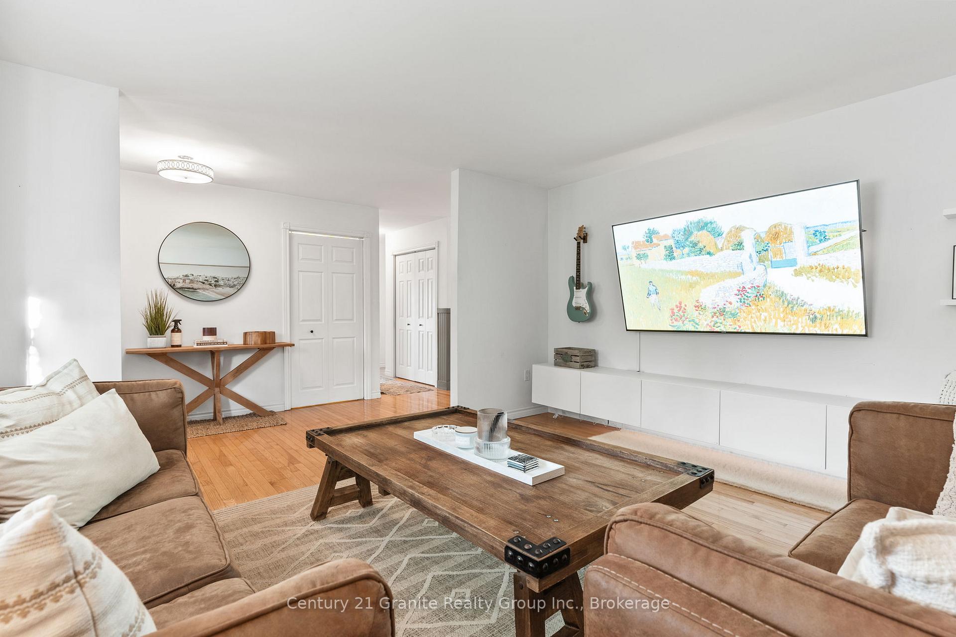 Photo 9 of 8 Mckay Street, Minden Hills, Anson — HOMEH