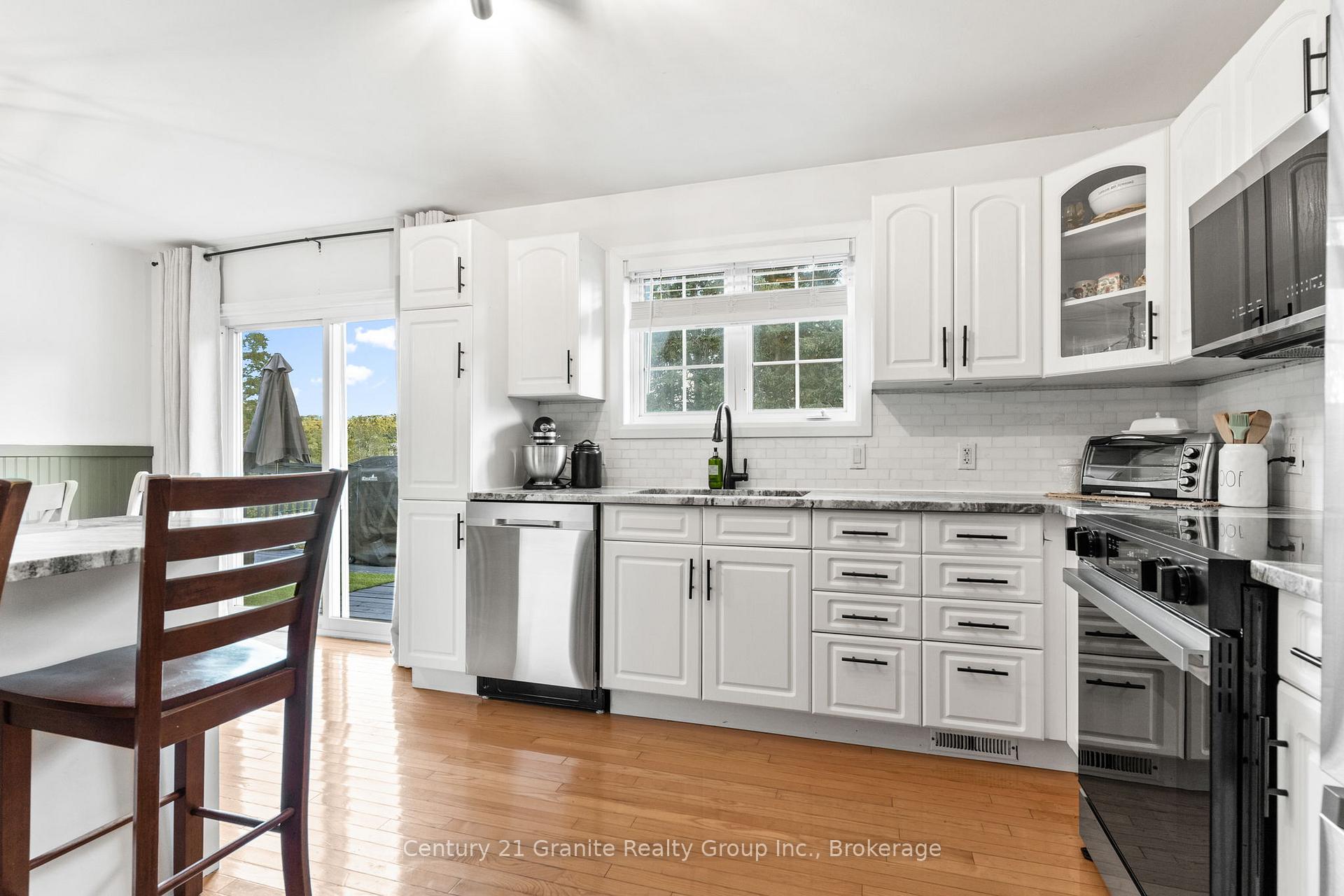 Photo 14 of 8 Mckay Street, Minden Hills, Anson — HOMEH