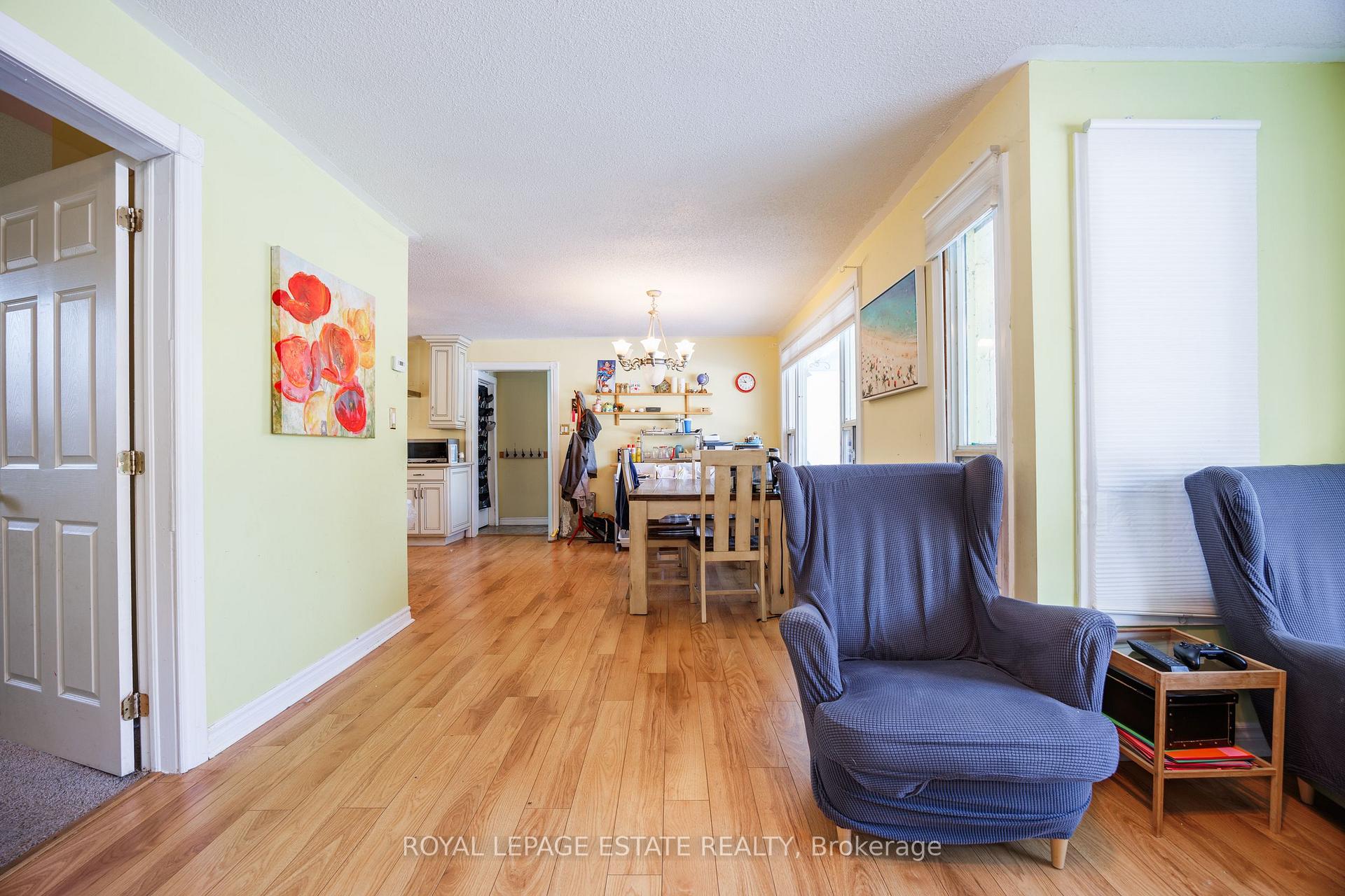 Photo 9 of 1729 Smith Avenue, Innisfil, Alcona — HOMEH