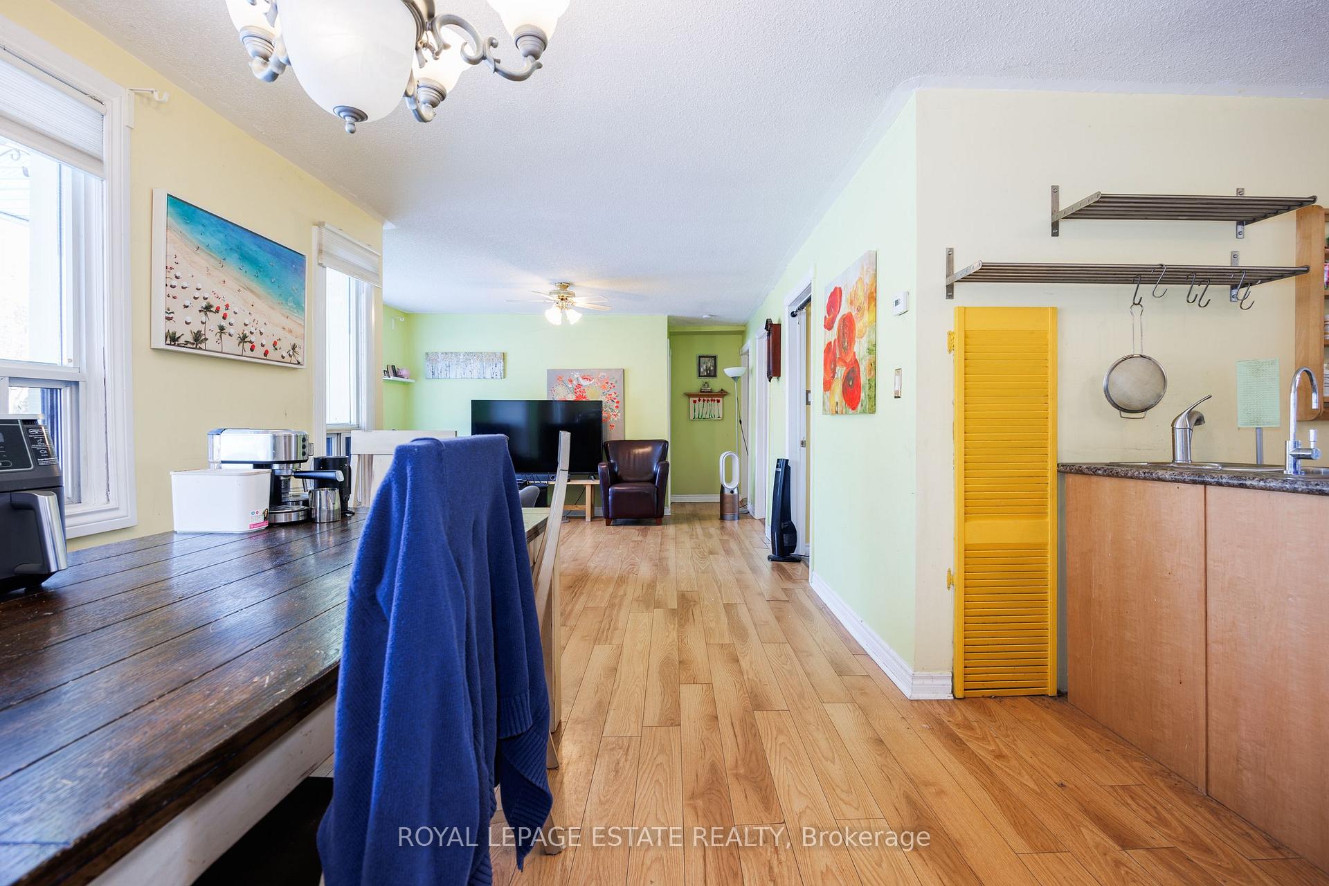 Photo 10 of 1729 Smith Avenue, Innisfil, Alcona — HOMEH