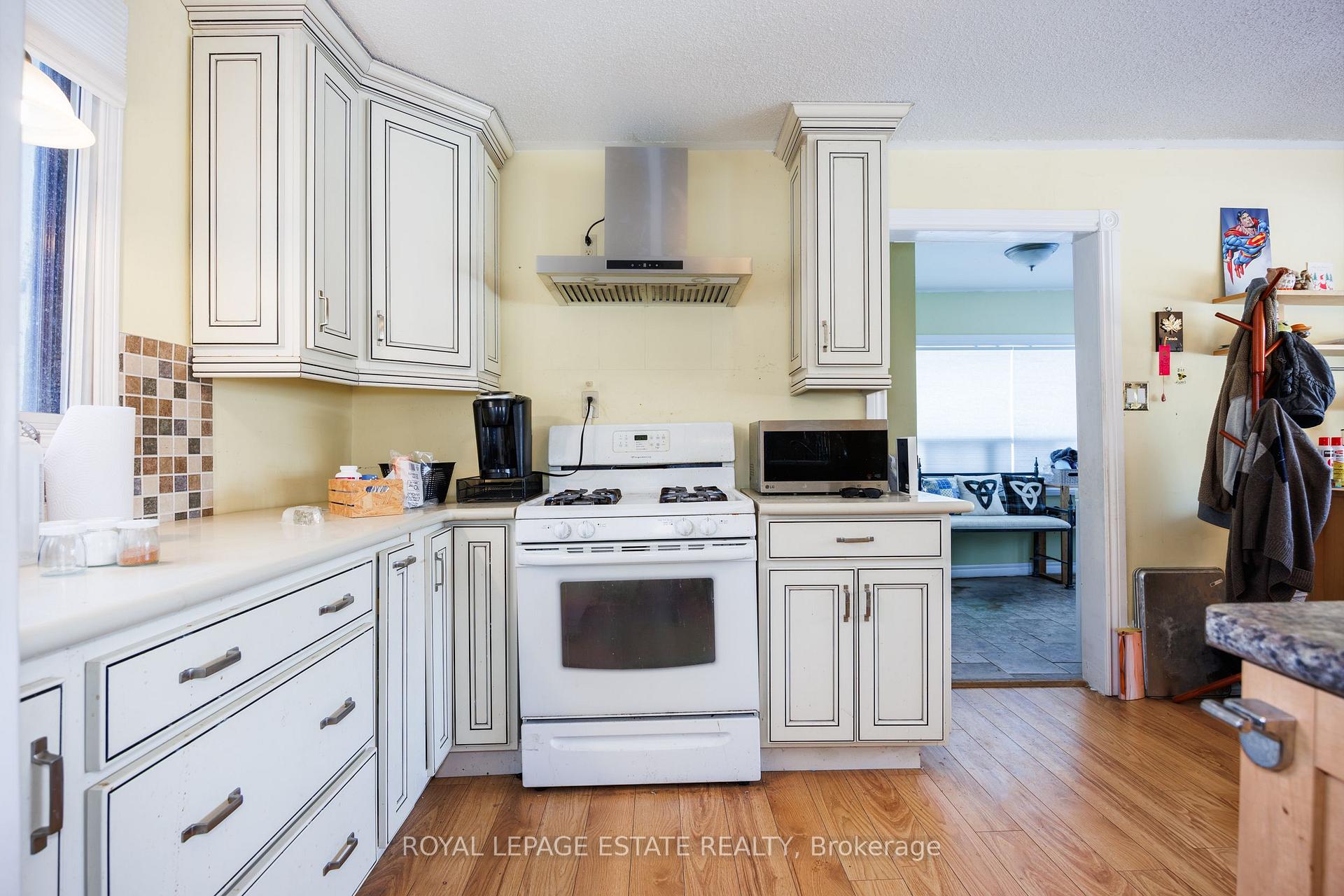 Photo 14 of 1729 Smith Avenue, Innisfil, Alcona — HOMEH