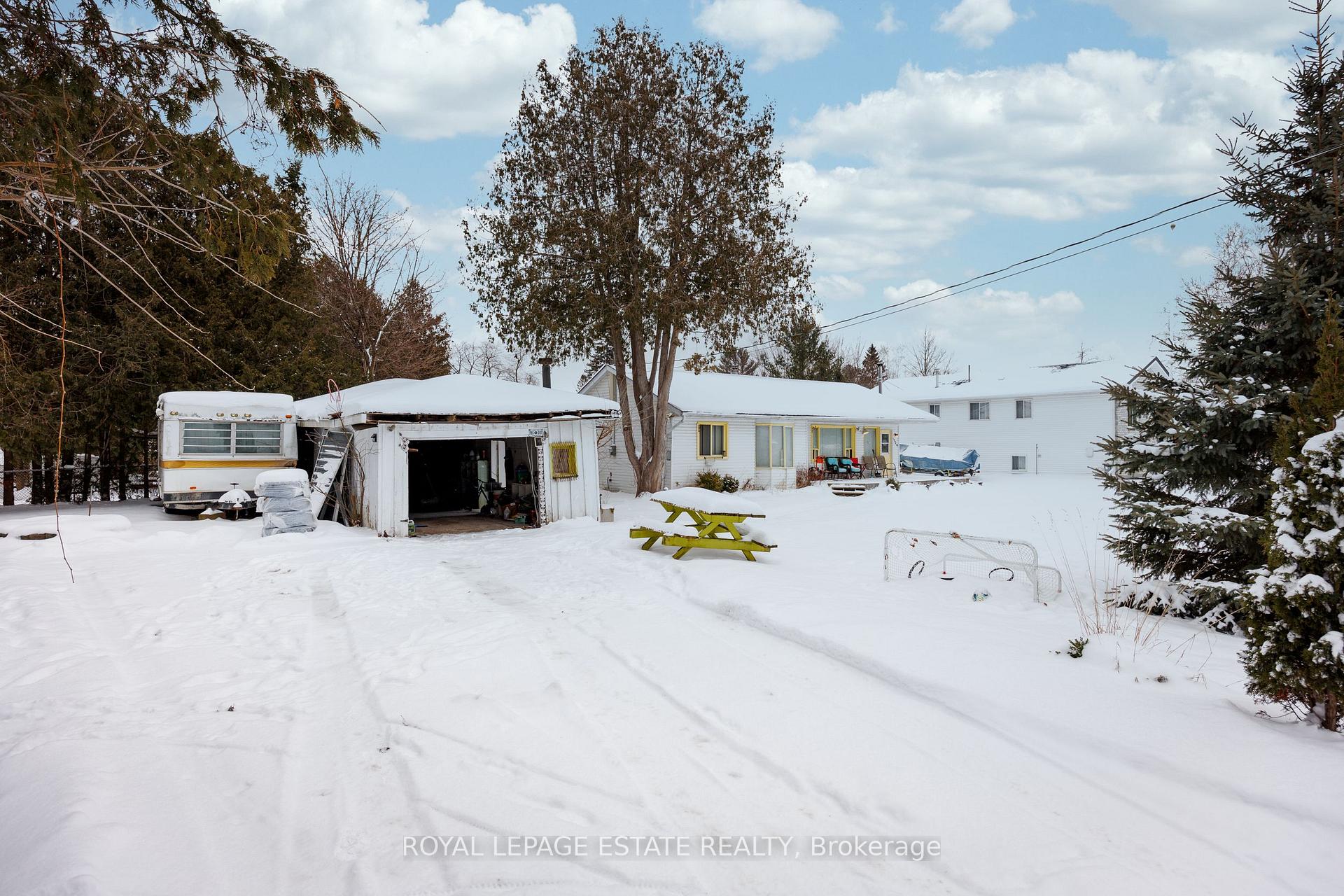 Photo 27 of 1729 Smith Avenue, Innisfil, Alcona — HOMEH