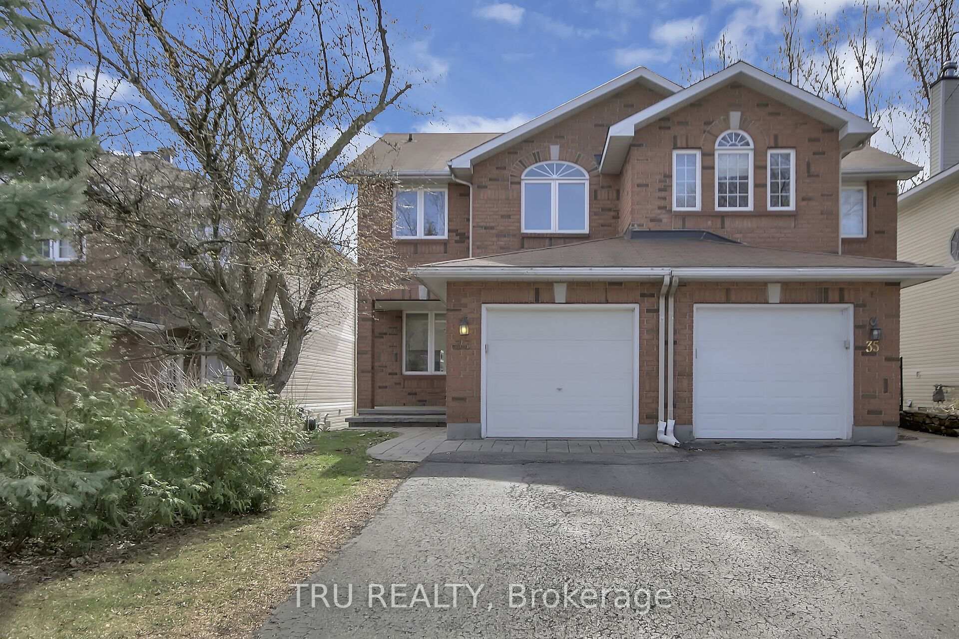 Front of 33 Highmont Court