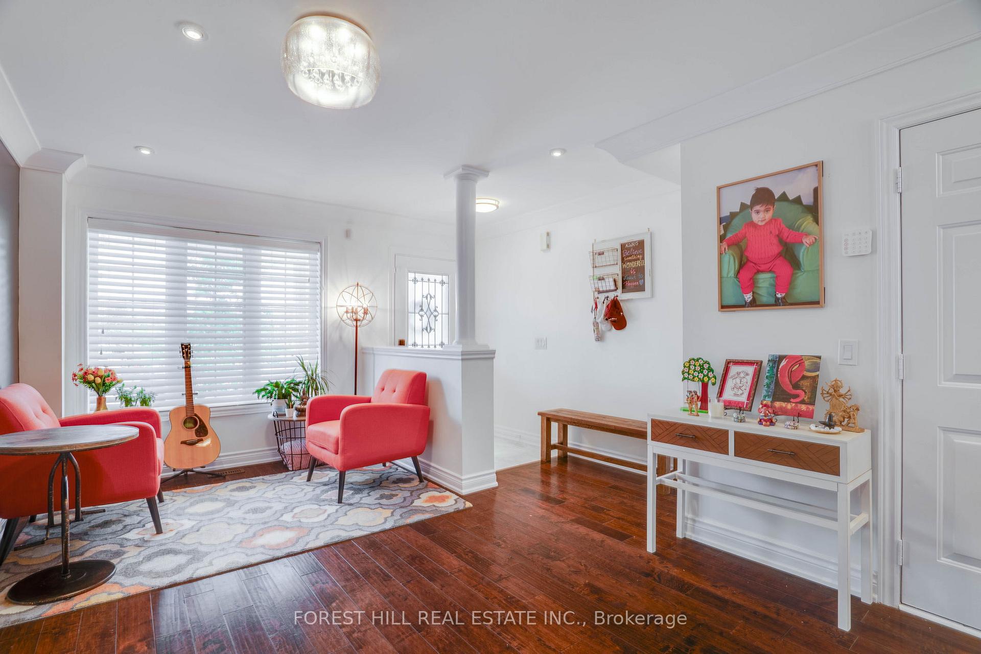 Photo 4 of 45 Royal Crown Road, Markham, Greensborough — HOMEH