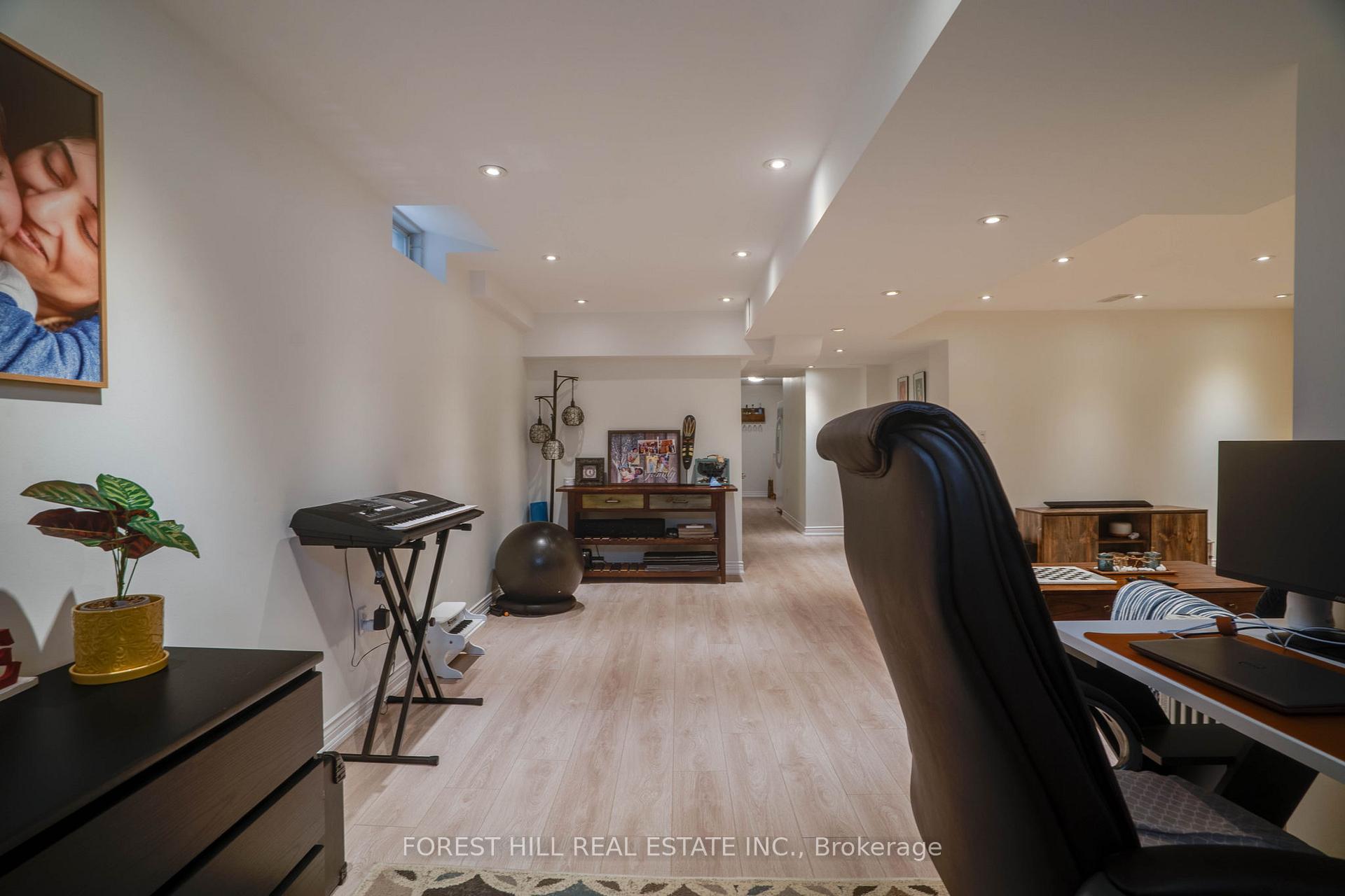 Photo 15 of 45 Royal Crown Road, Markham, Greensborough — HOMEH