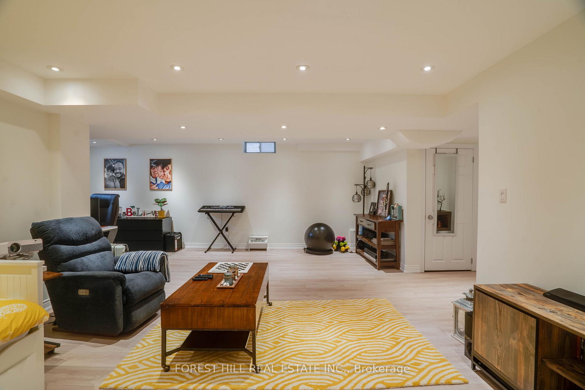 Photo 37 of 45 Royal Crown Road, Markham, Greensborough — HOMEH