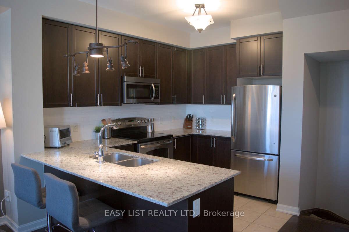 Photo 3 of Unit 131, 165 Hampshire Way, Milton, Dempsey — HOMEH