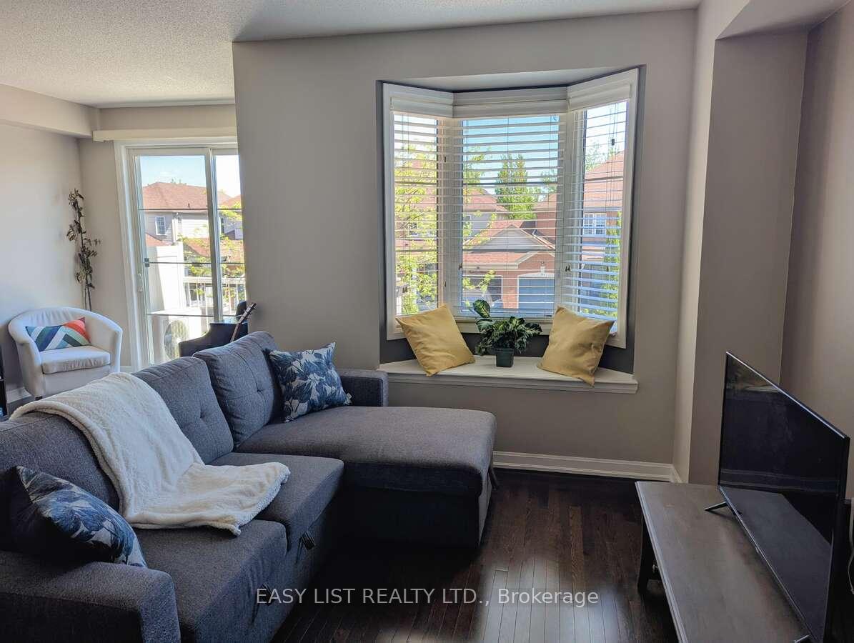 Photo 5 of Unit 131, 165 Hampshire Way, Milton, Dempsey — HOMEH