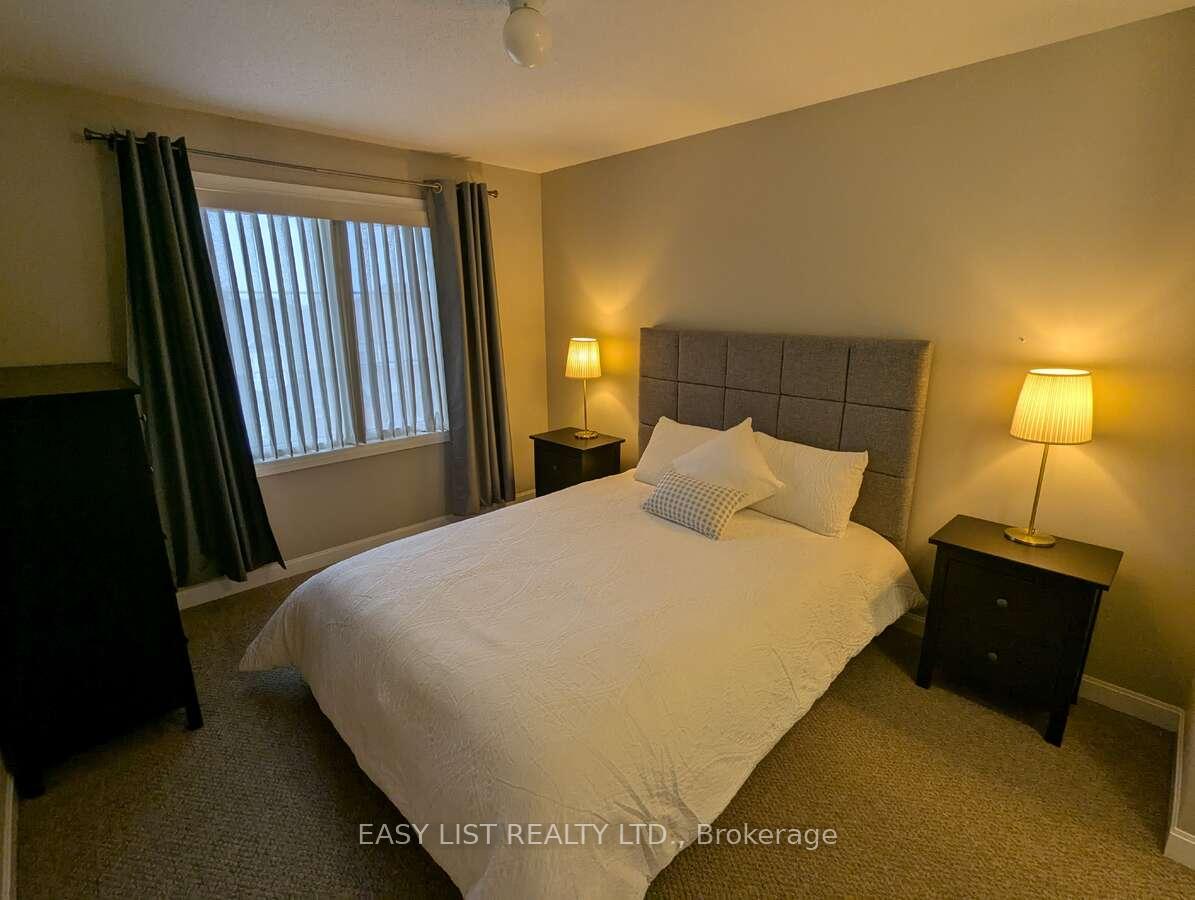 Photo 9 of Unit 131, 165 Hampshire Way, Milton, Dempsey — HOMEH
