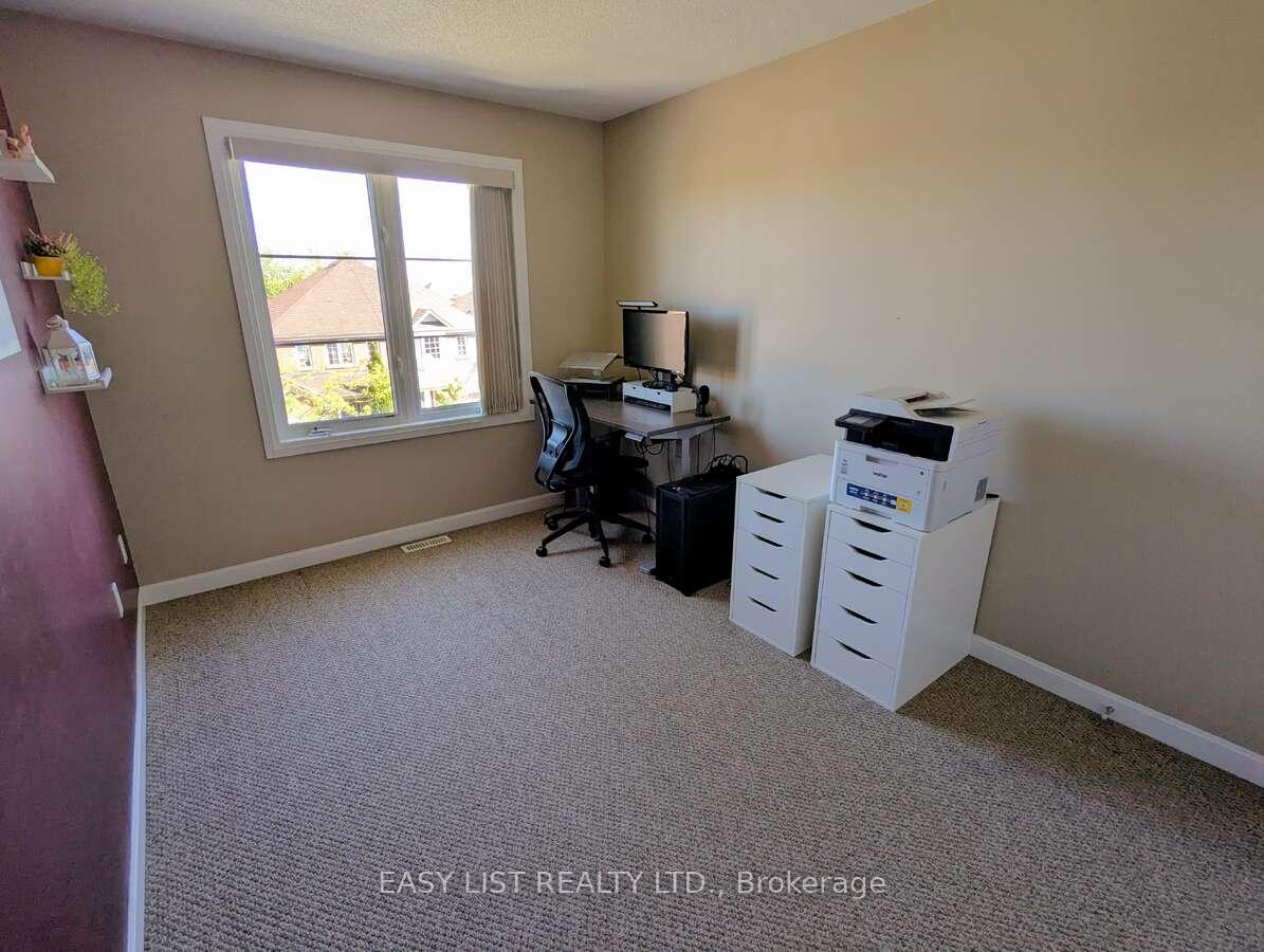 Photo 12 of Unit 131, 165 Hampshire Way, Milton, Dempsey — HOMEH