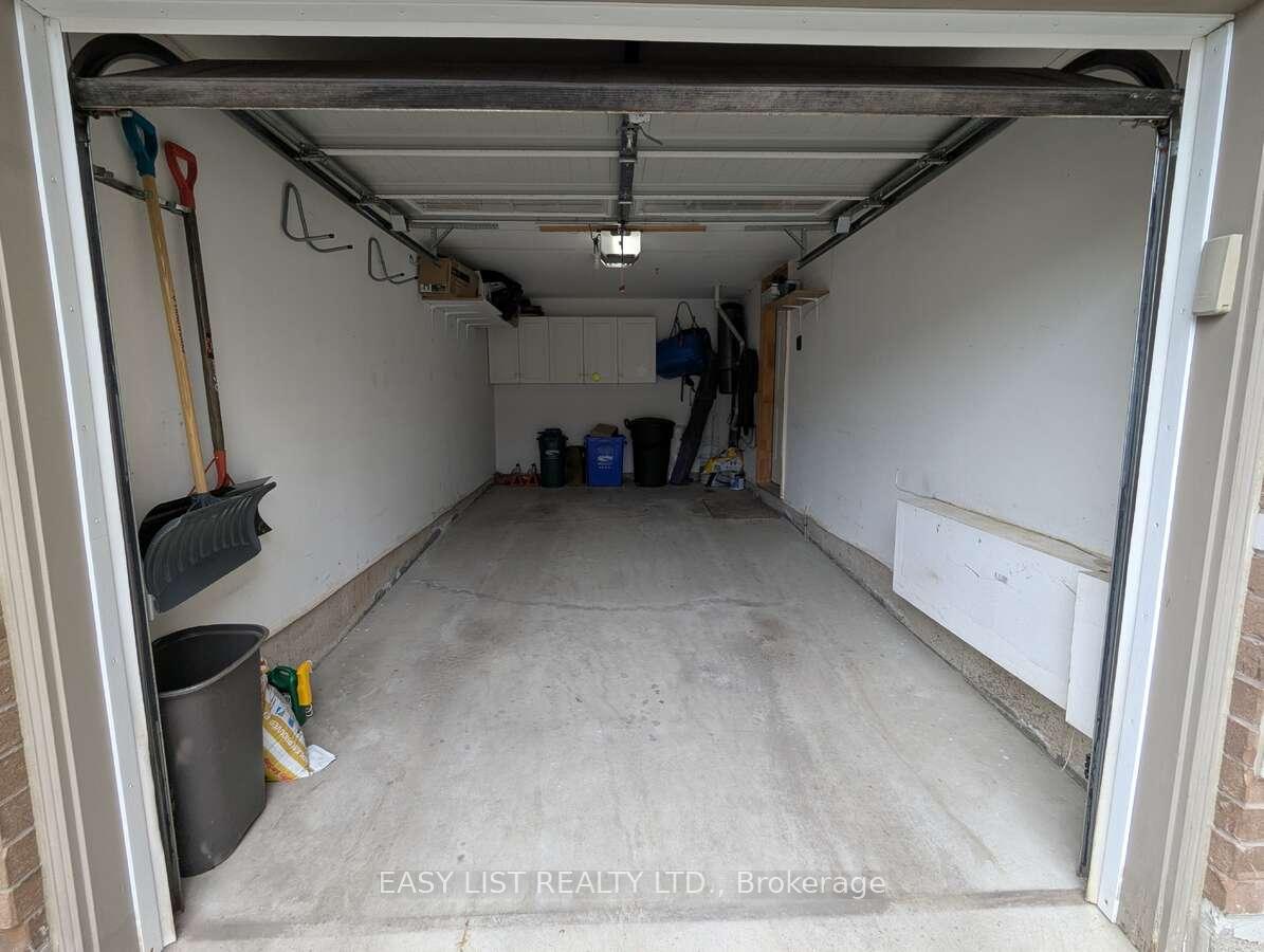 Photo 15 of Unit 131, 165 Hampshire Way, Milton, Dempsey — HOMEH