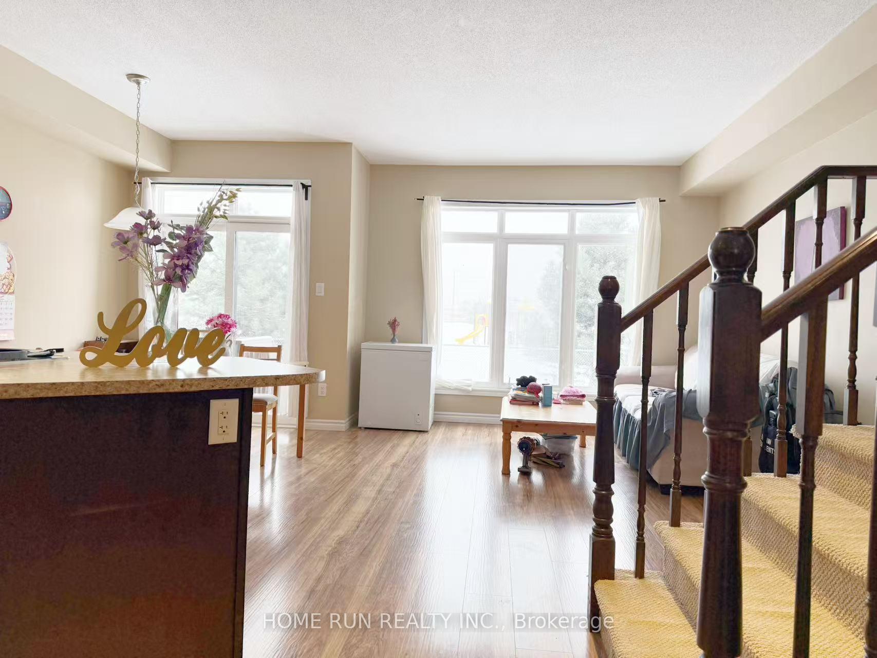 Photo 3 of 1174 Tischart Crescent, Ottawa, Kanata - Kanata Lakes/Heritage Hills — HOMEH